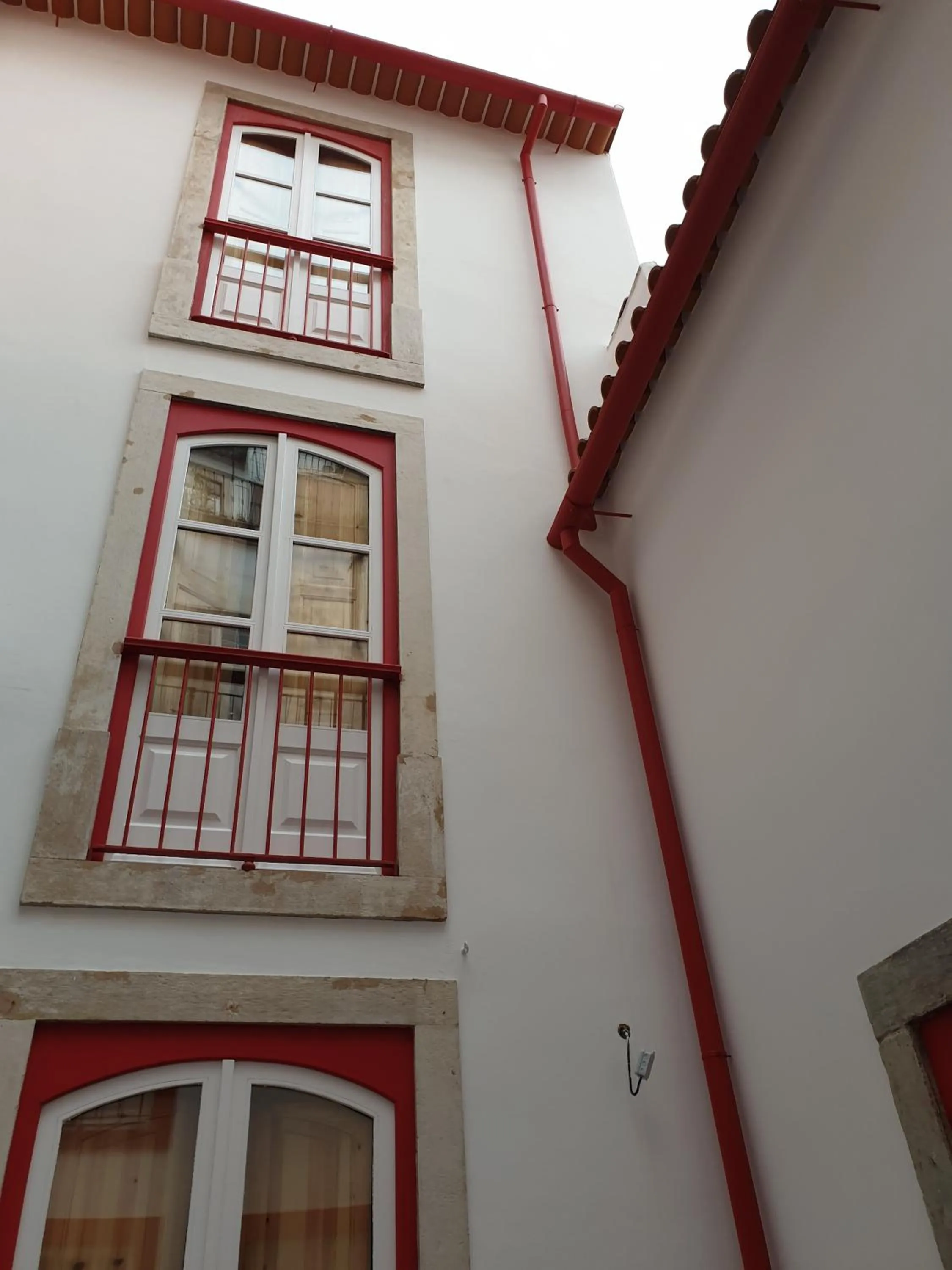 Property building in Casa da Baixa by PURUS