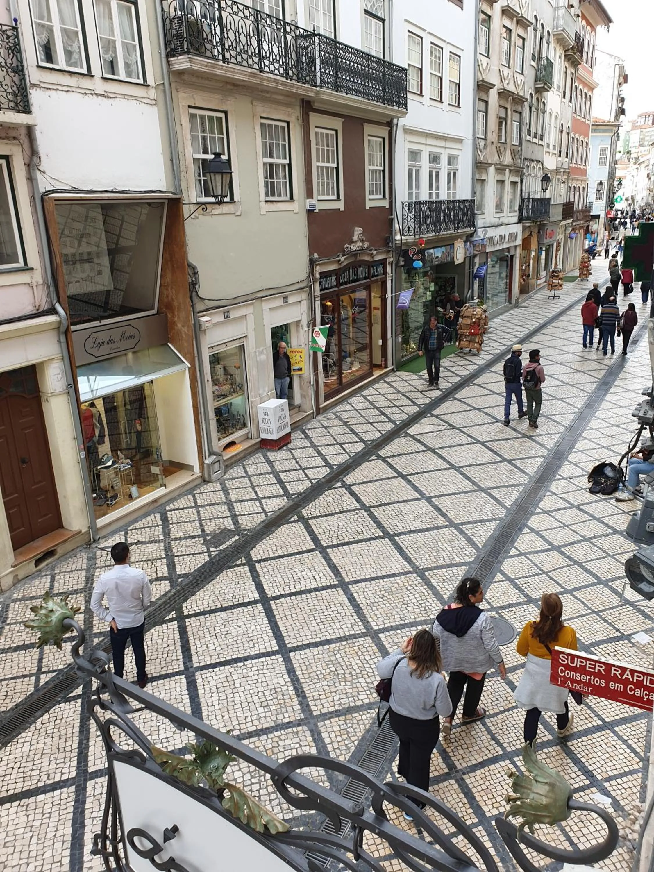 Street view in Casa da Baixa by PURUS