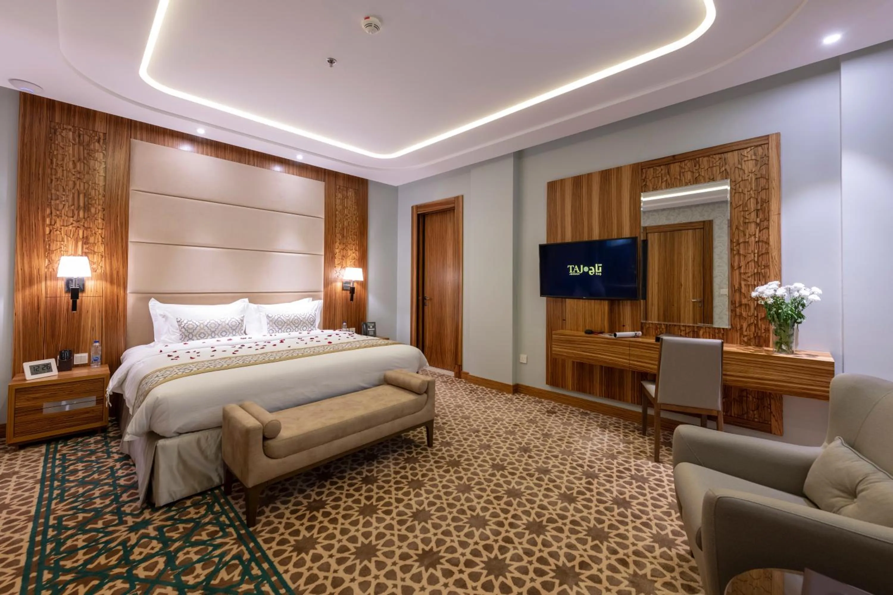 Bed in Taj Jeddah Hotel Apartment