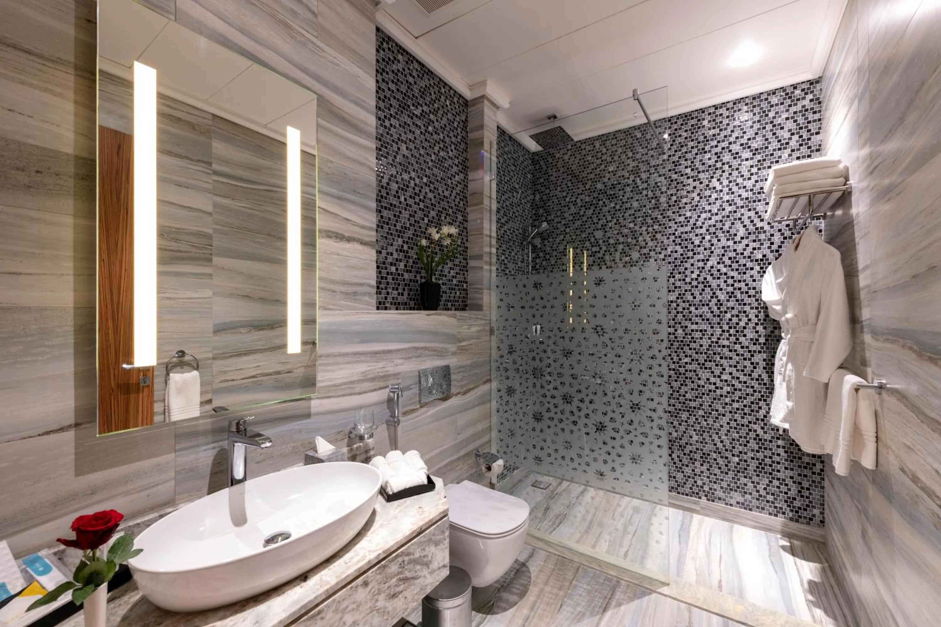 Shower in Taj Jeddah Hotel Apartment