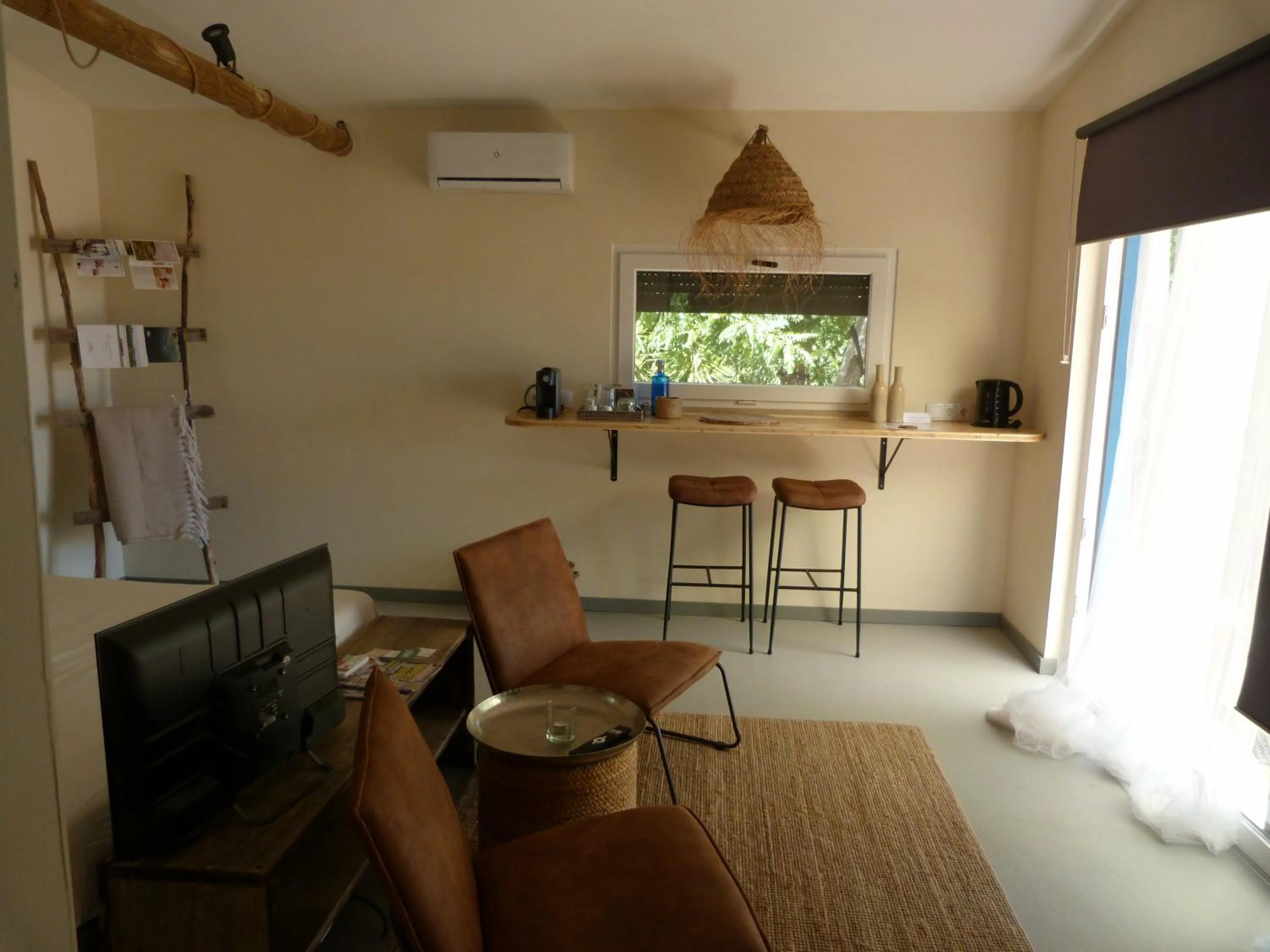 Trendy and Luxe B&B and Garden Suite