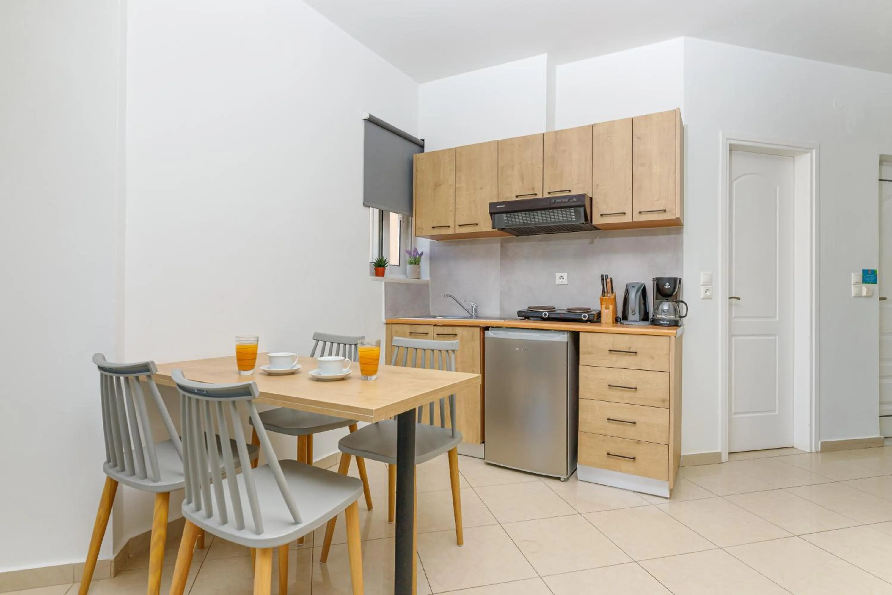 Kitchen or kitchenette in Sun Beach Apartments