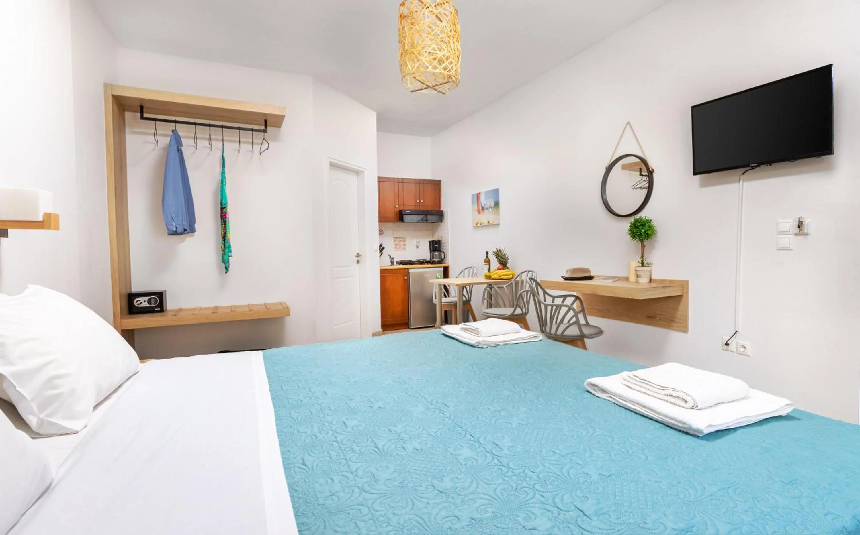 Photo of the whole room, Bed in Sun Beach Apartments