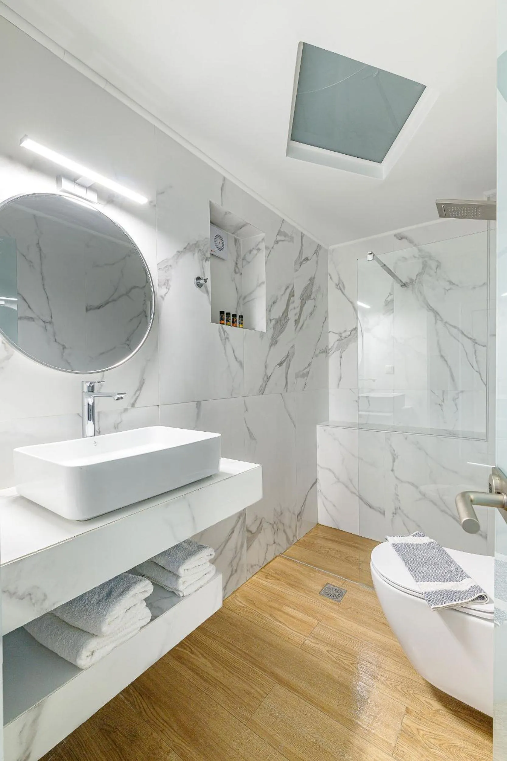 Bathroom in Sun Beach Apartments