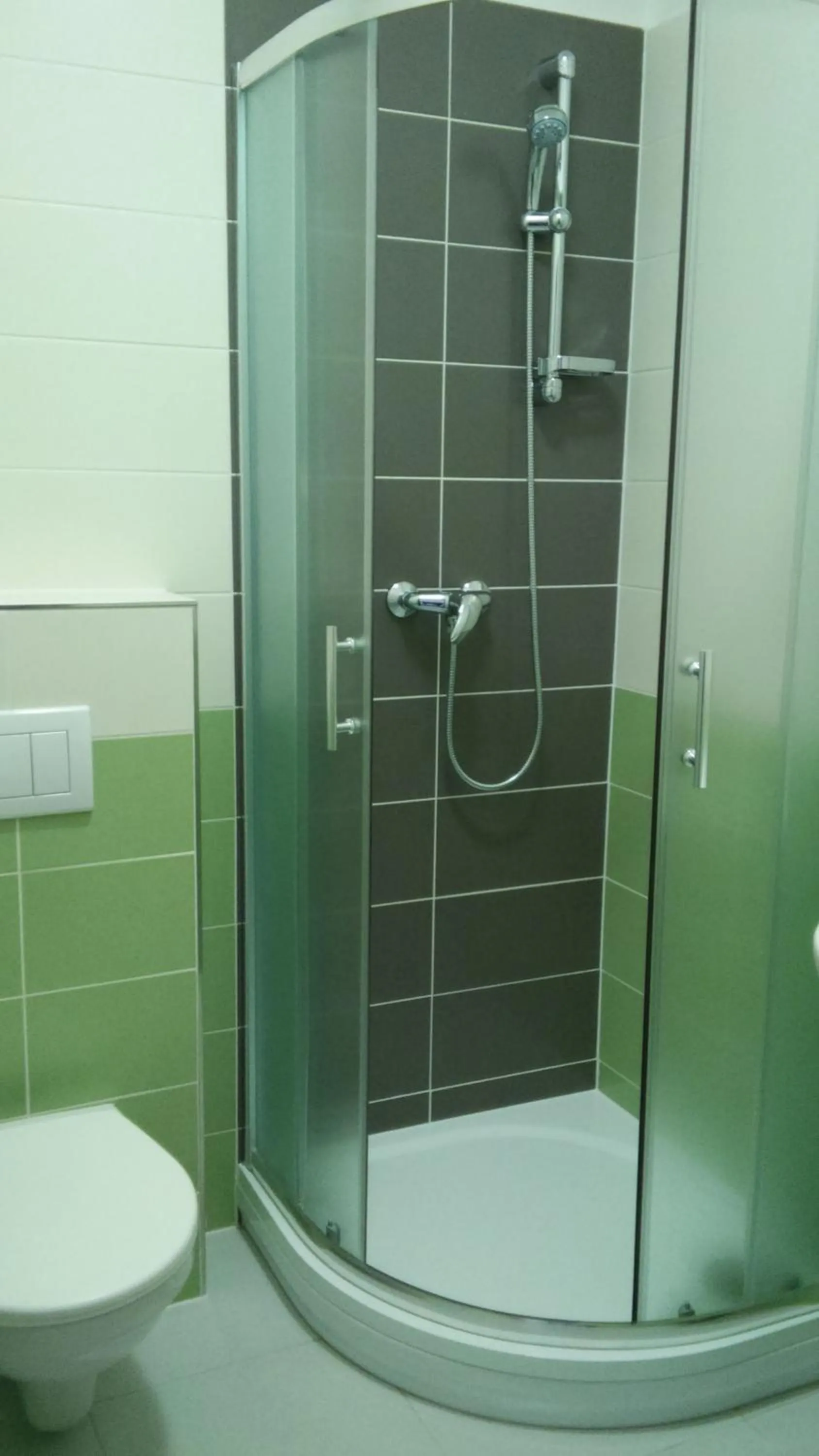 Shower in Hotel Arkáda