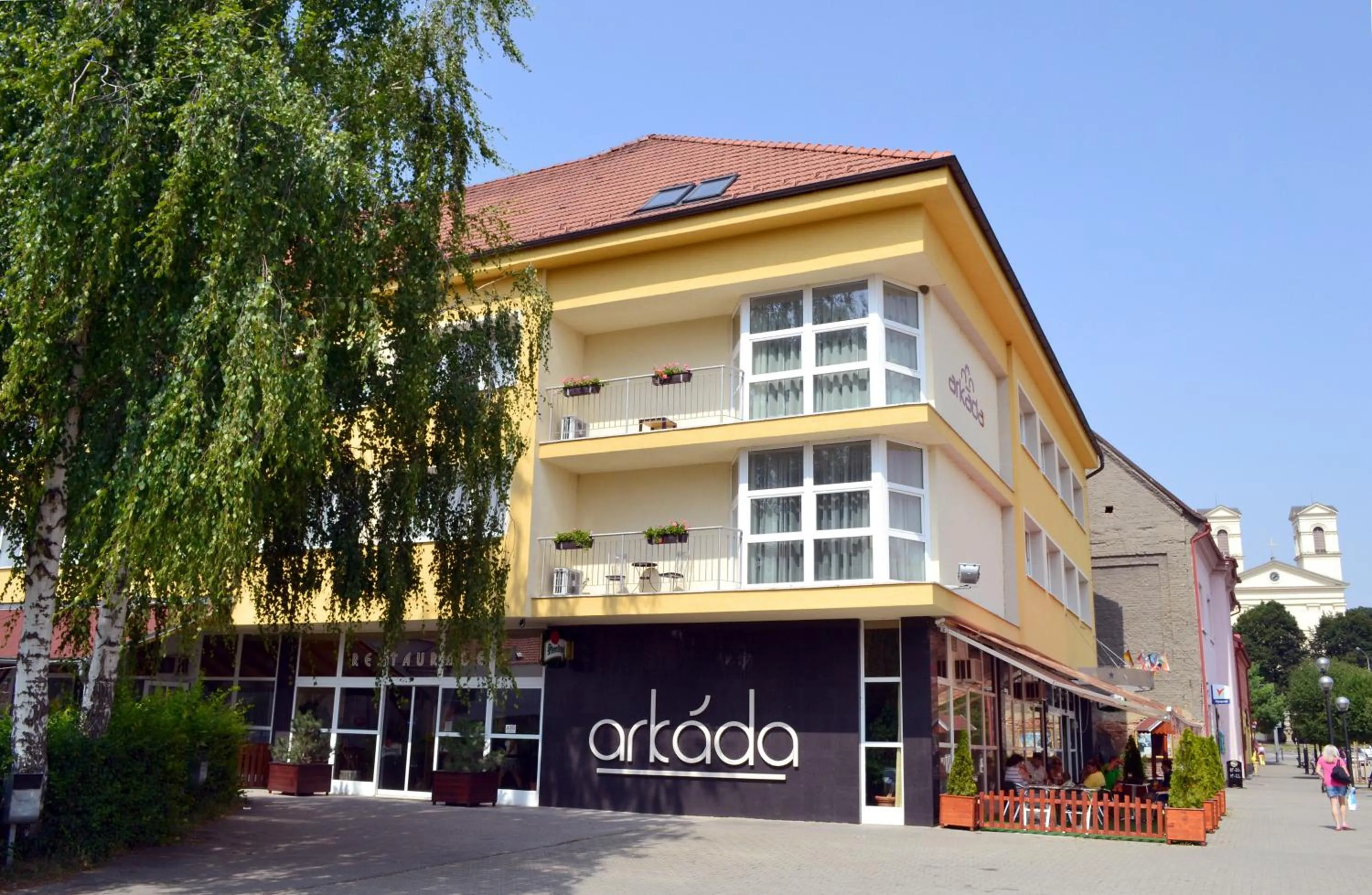 Facade/entrance in Hotel Arkáda