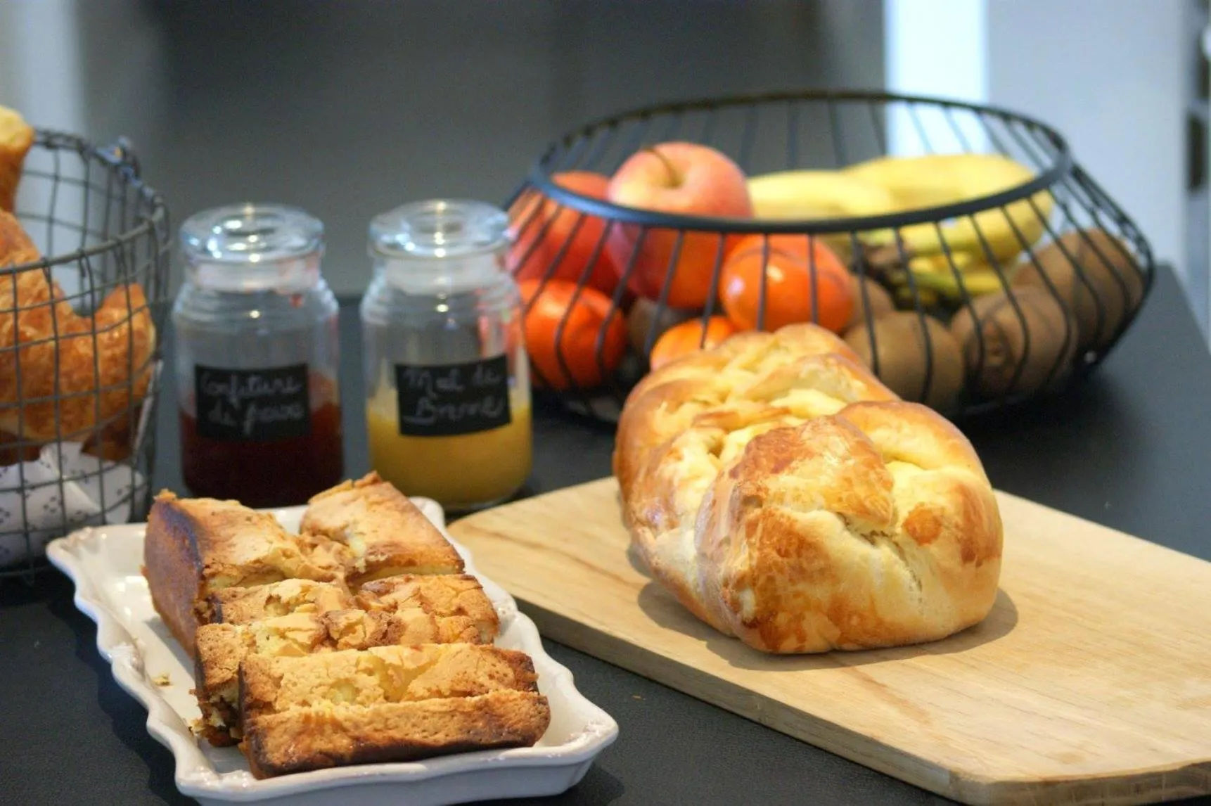Continental breakfast in LA FERME D'AIGUROLLES