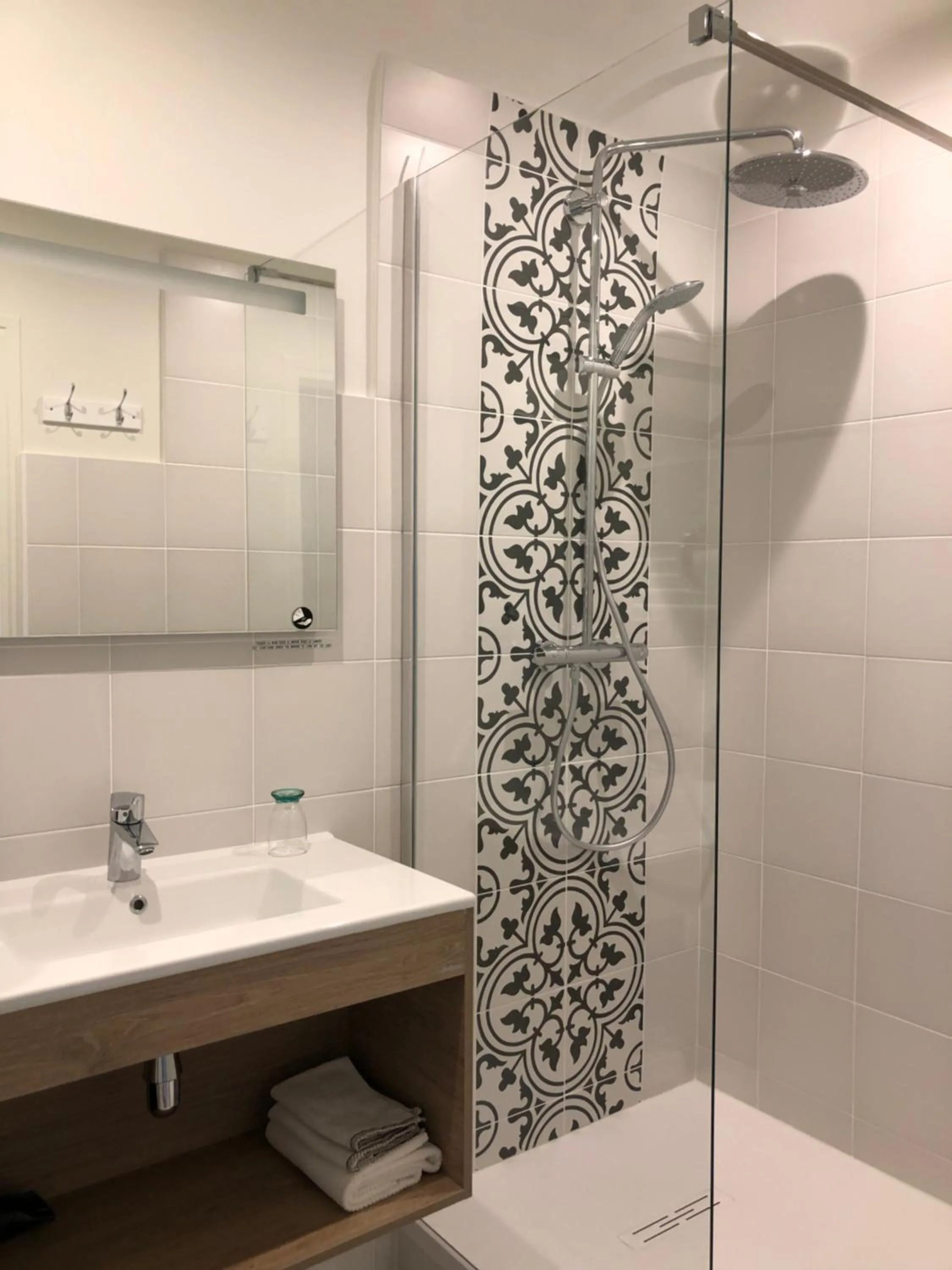 Bathroom in LA FERME D'AIGUROLLES