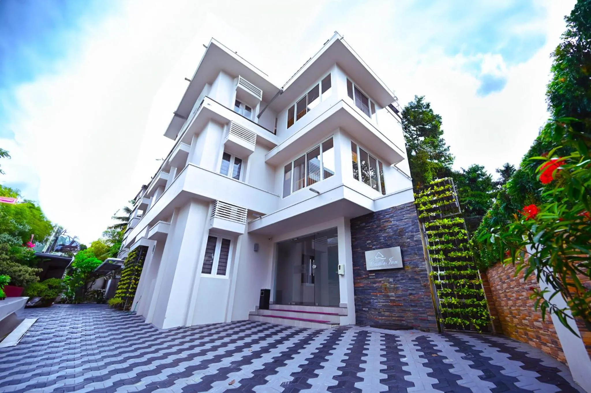 Castilo Inn Hotel Apartments