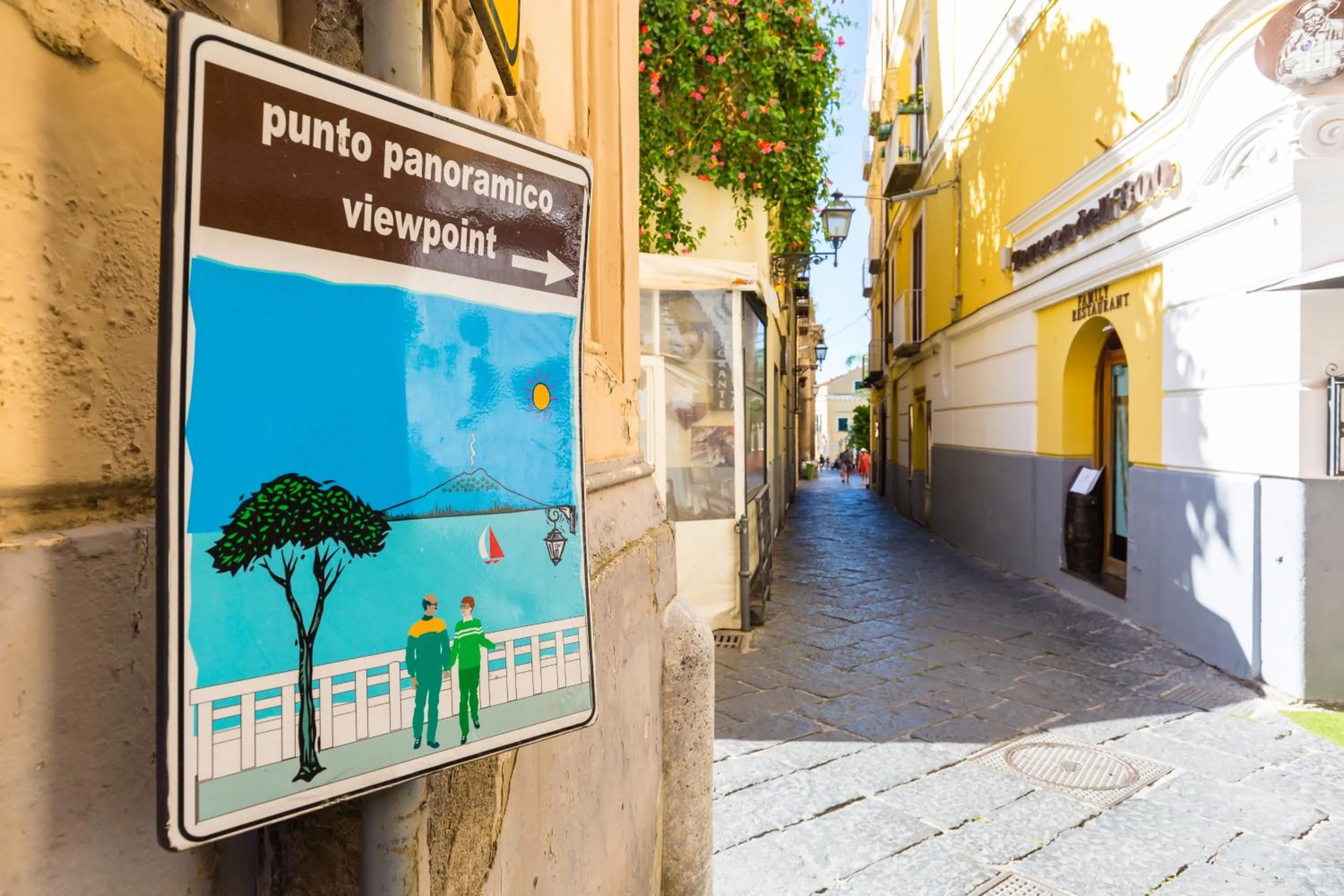 Nearby landmark in Casa Ela