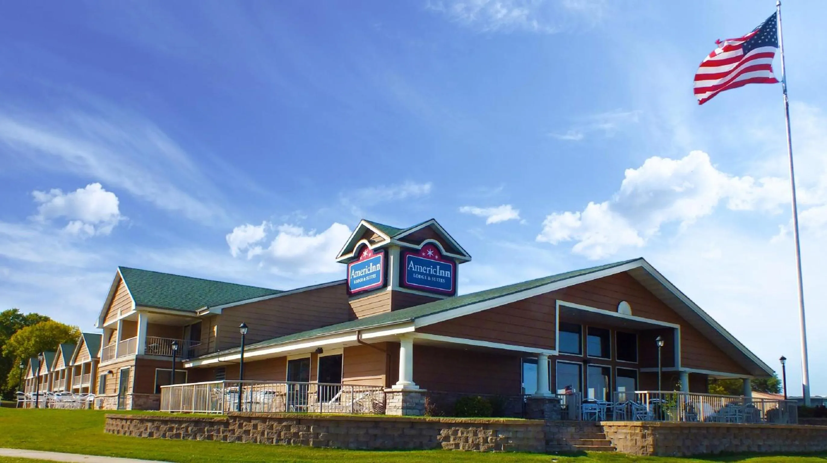 Facade/entrance in AmericInn by Wyndham Okoboji
