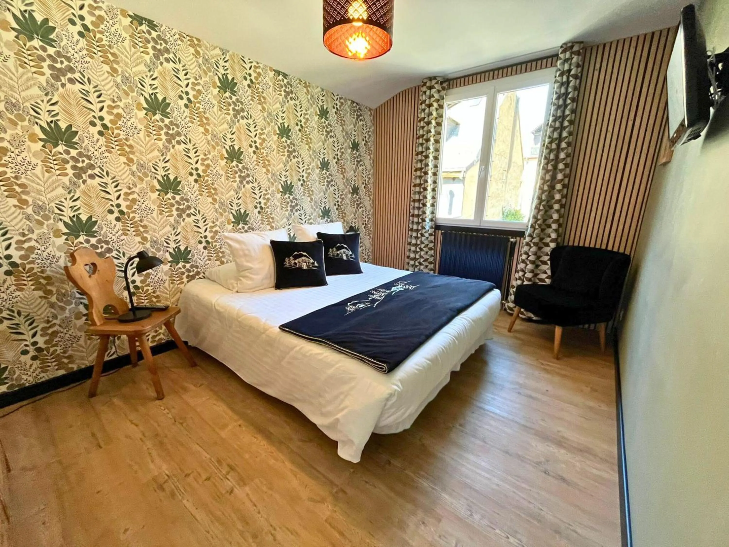 Bed in Hôtel La Rencluse