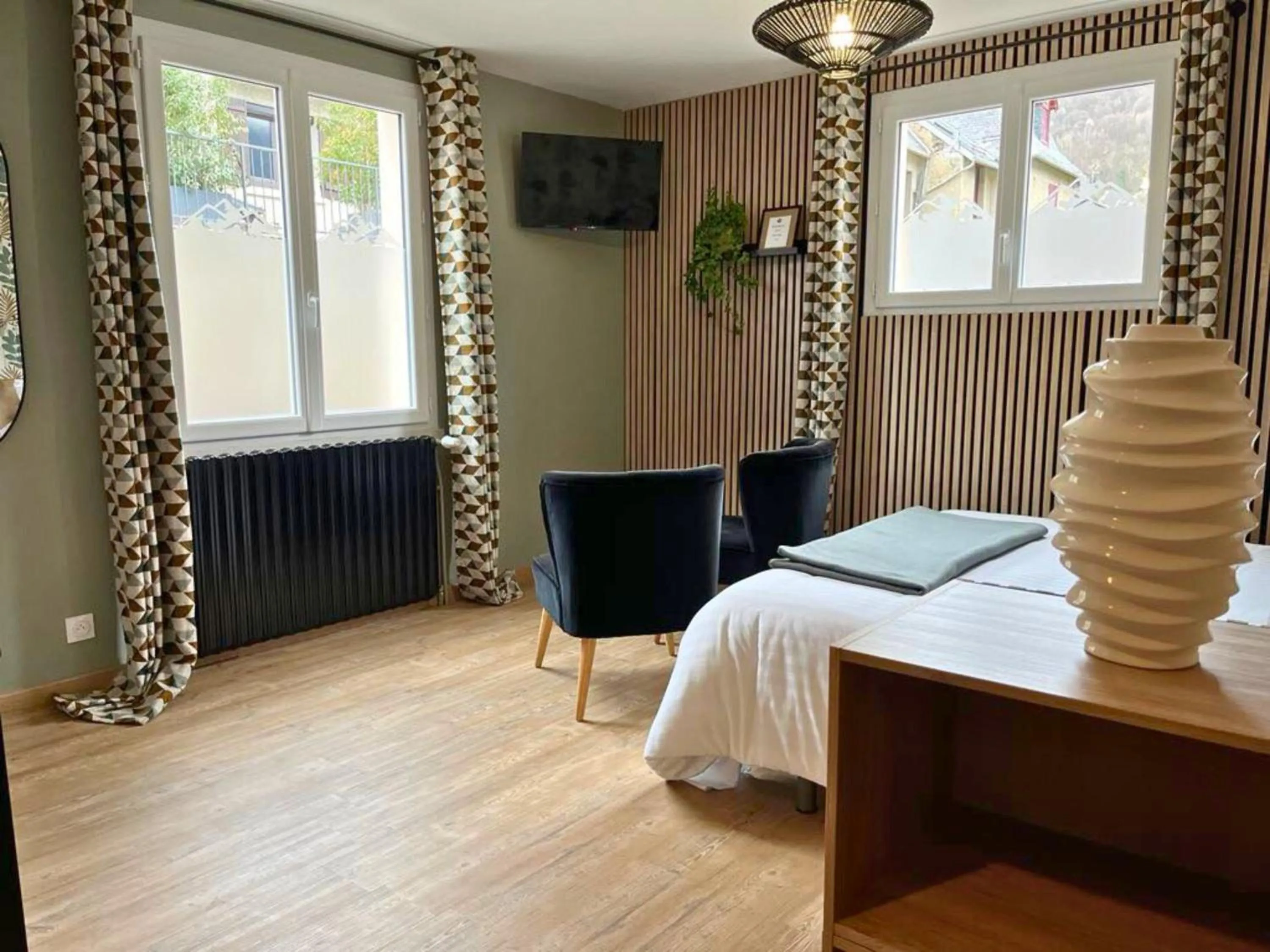 Photo of the whole room, Bed in Hôtel La Rencluse