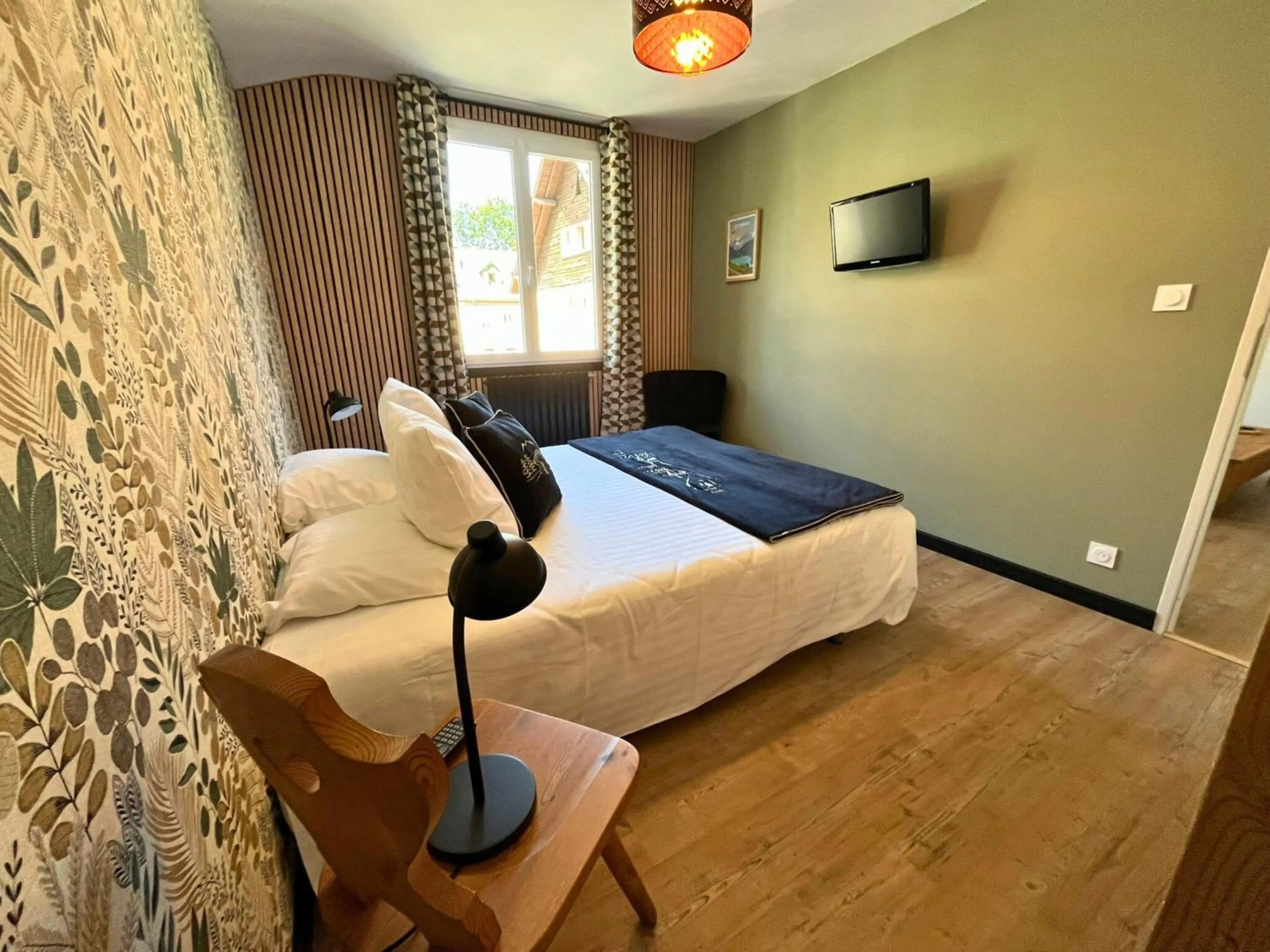 Bed in Hôtel La Rencluse