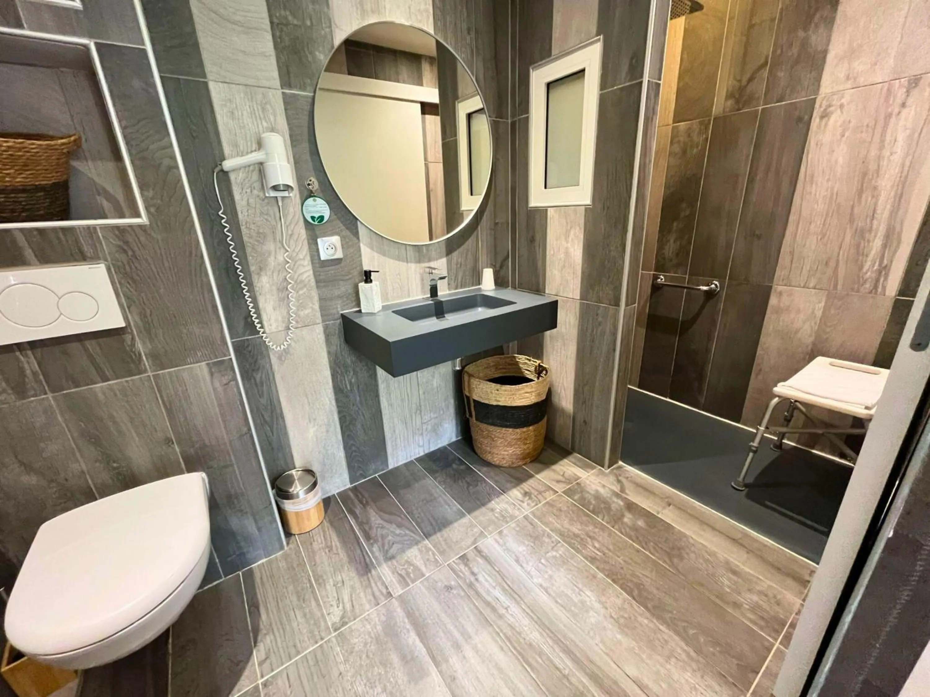 Bathroom in Hôtel La Rencluse