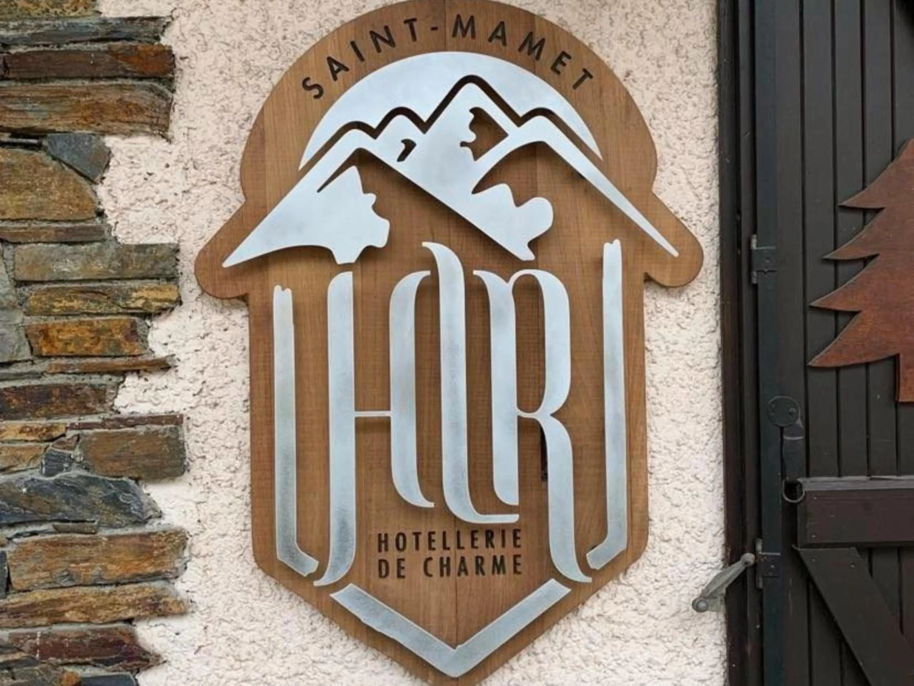 Facade/entrance in Hôtel La Rencluse