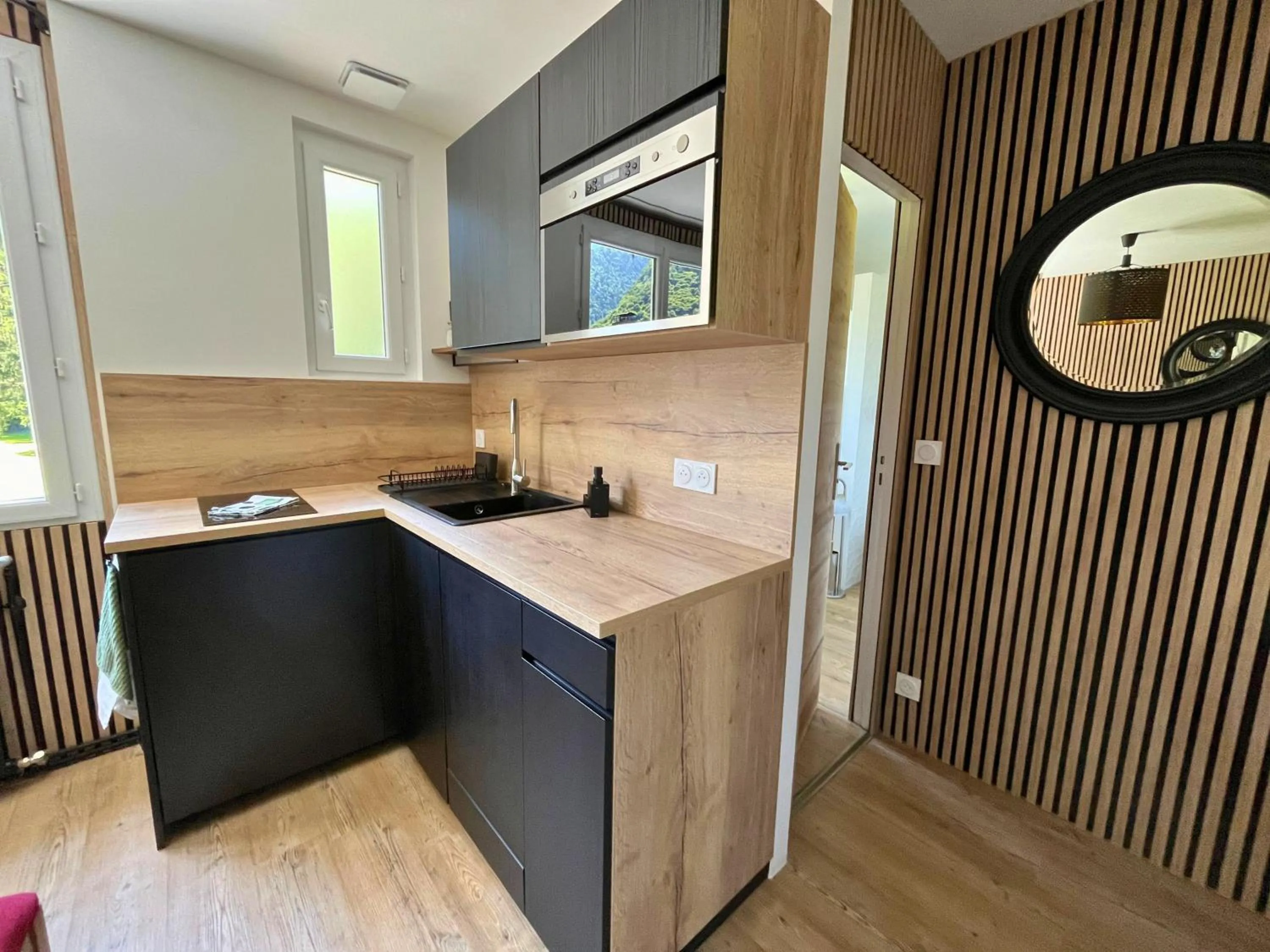 kitchen in Hôtel La Rencluse