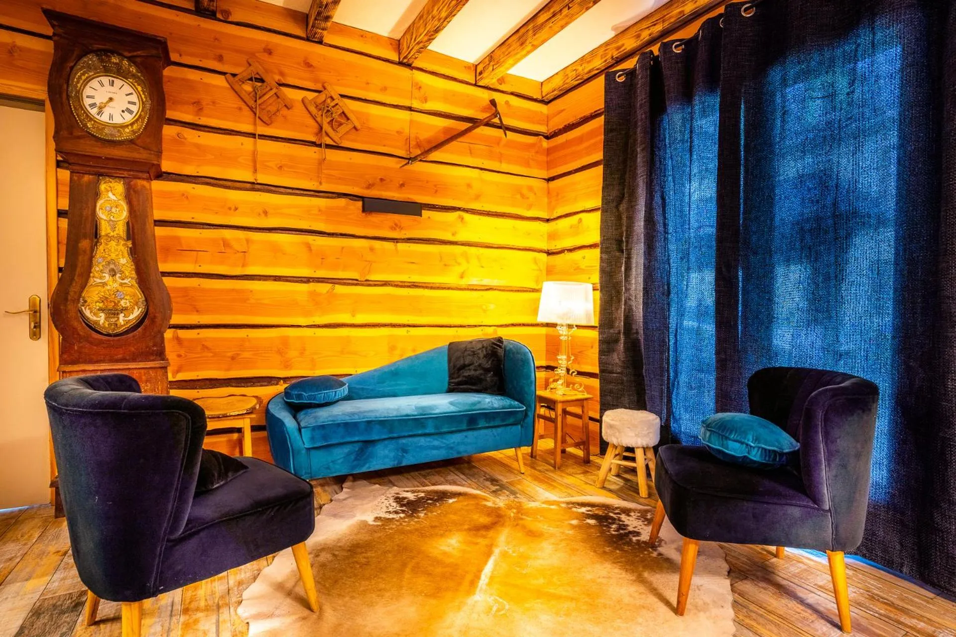 Lounge or bar in Hôtel La Rencluse