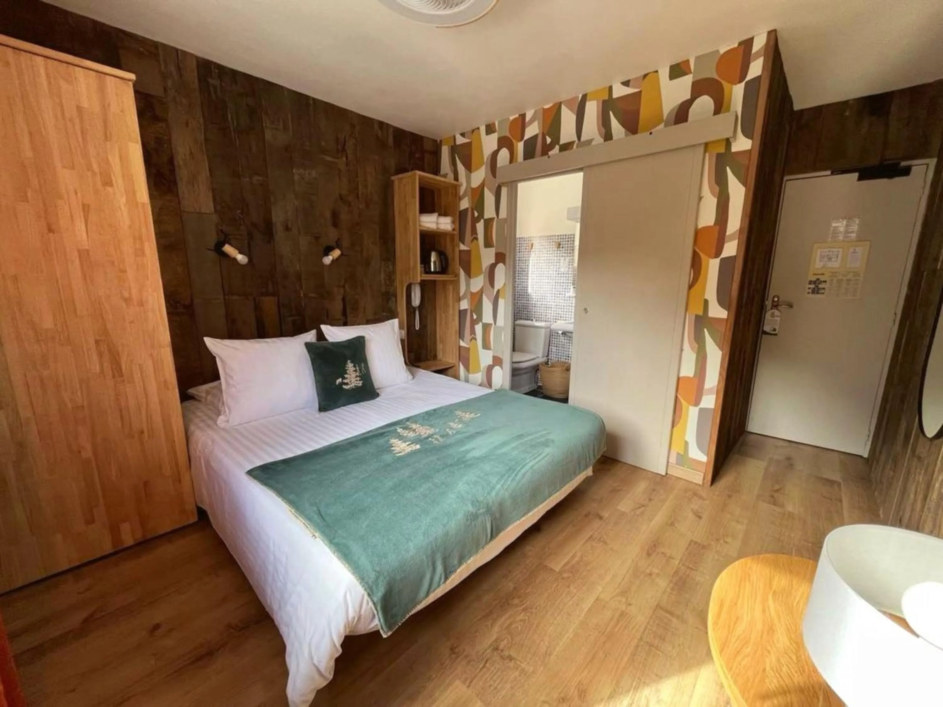 Bed in Hôtel La Rencluse