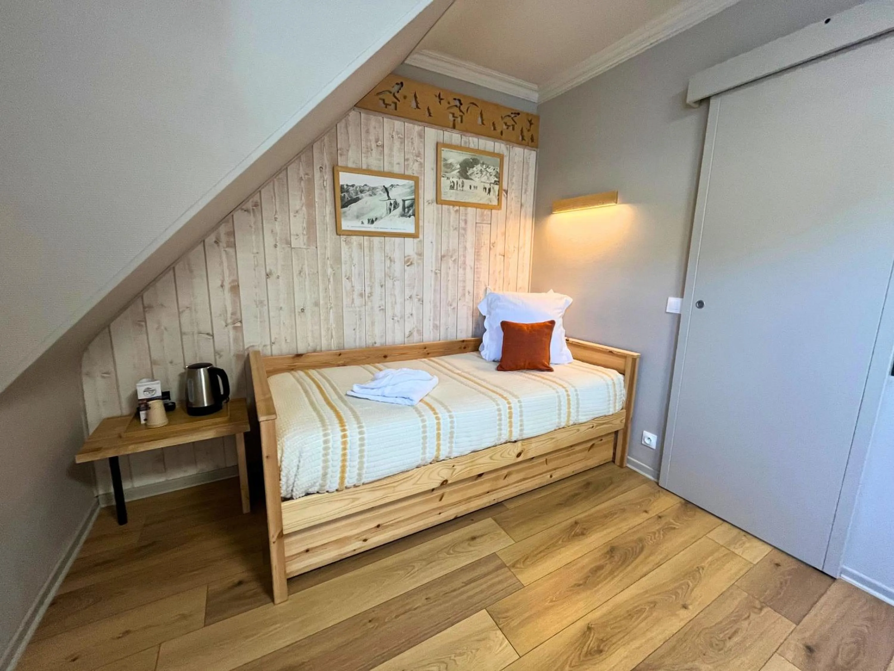 Bed in Hôtel La Rencluse