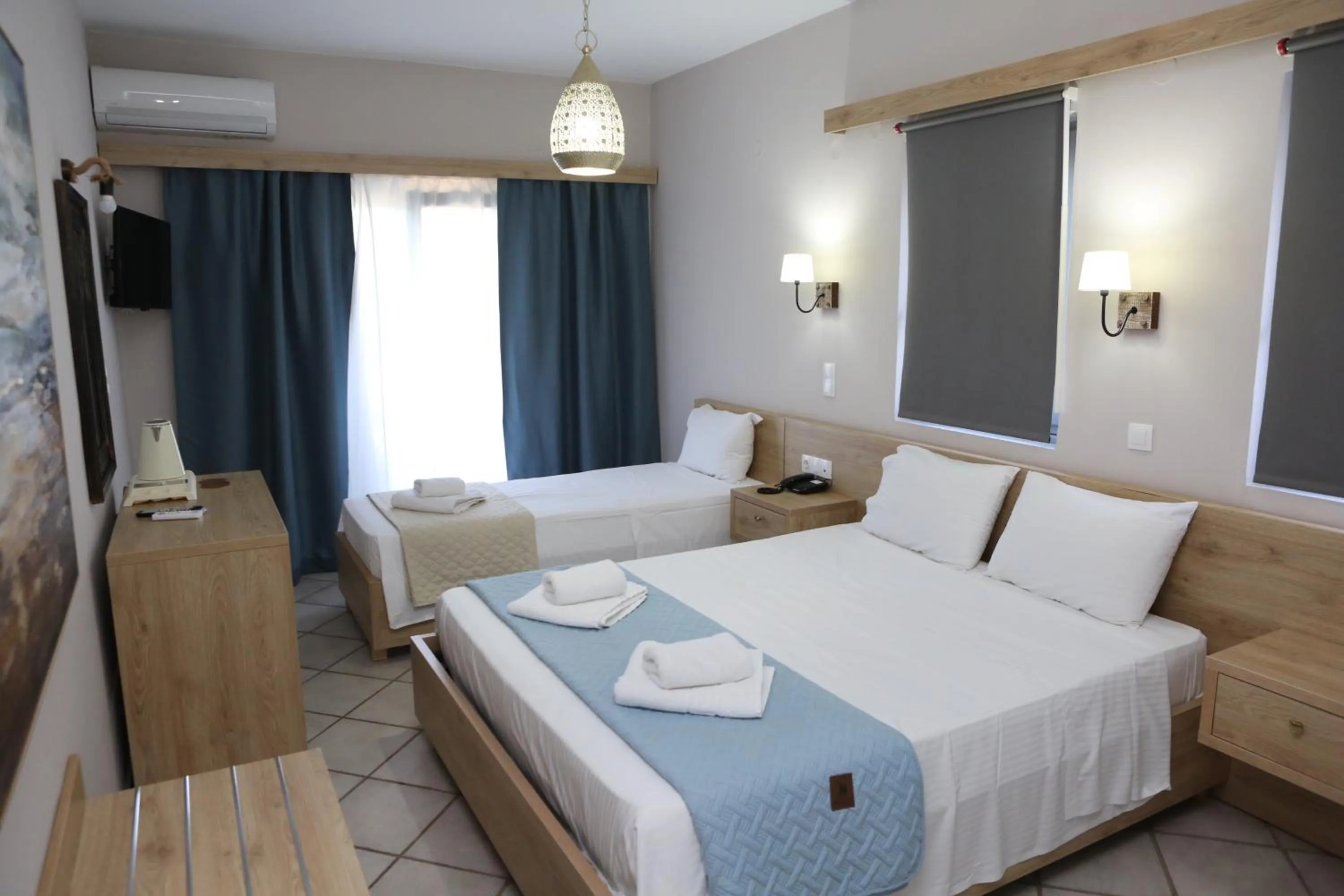 Bed in Caretta - Caretta Hotel