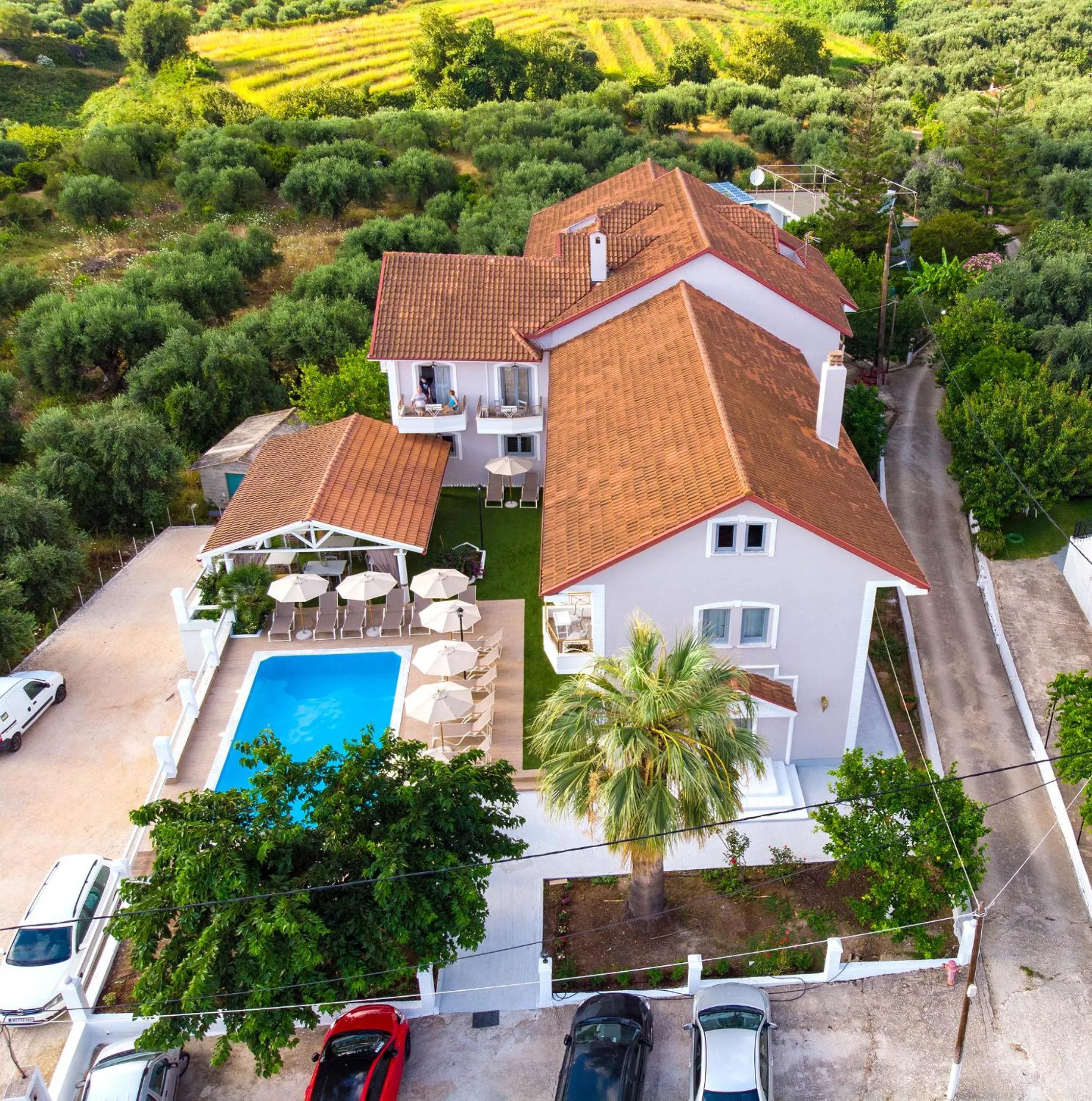 Property building in Caretta - Caretta Hotel