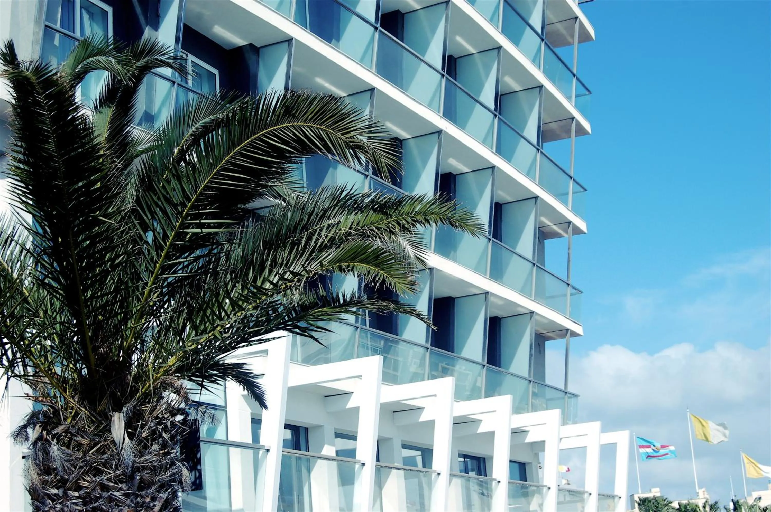Facade/entrance in Water's Edge Hotel