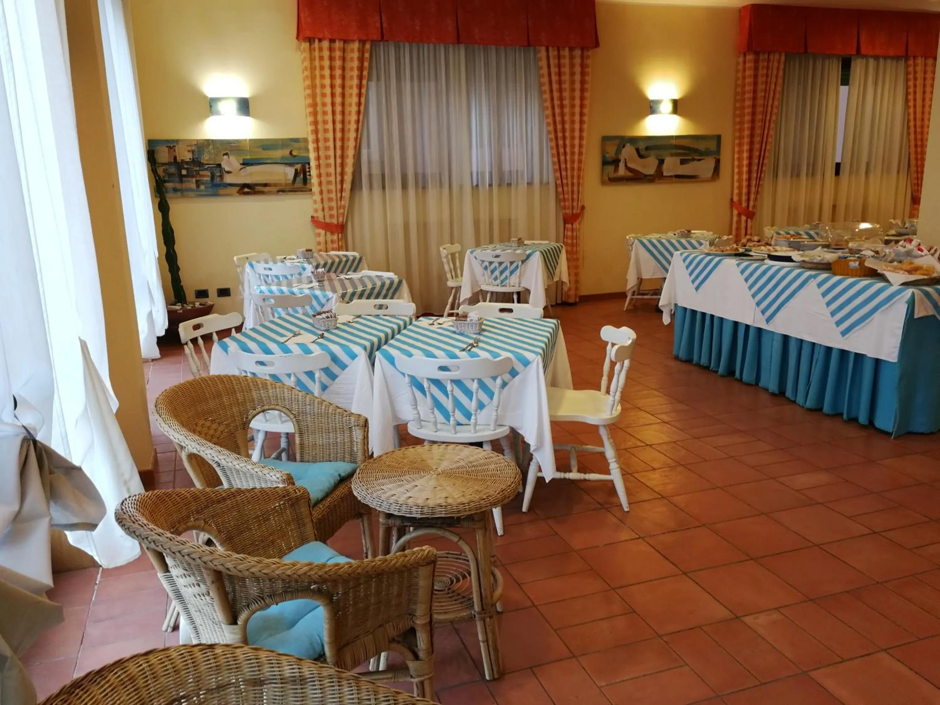 Food and drinks in Hotel Belmare