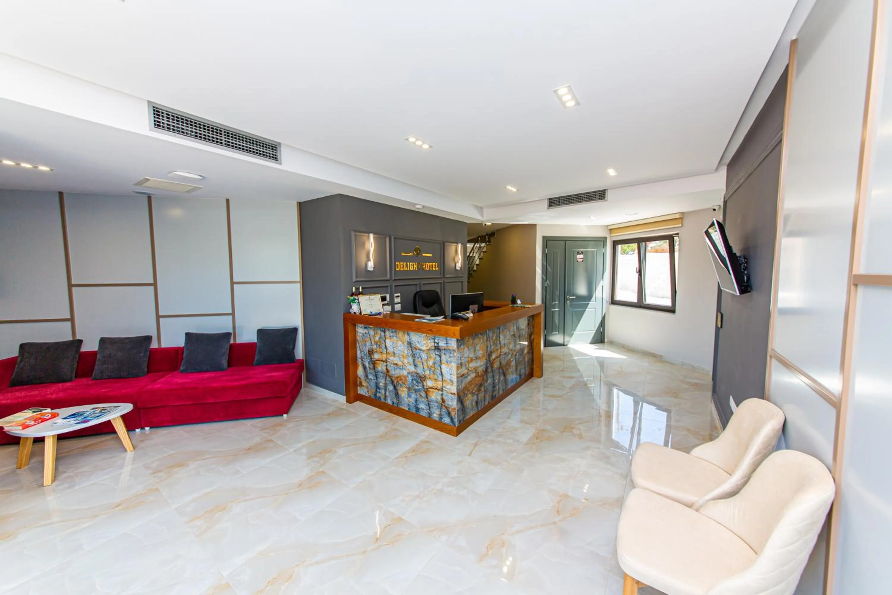 TV and multimedia in Delight Hotel