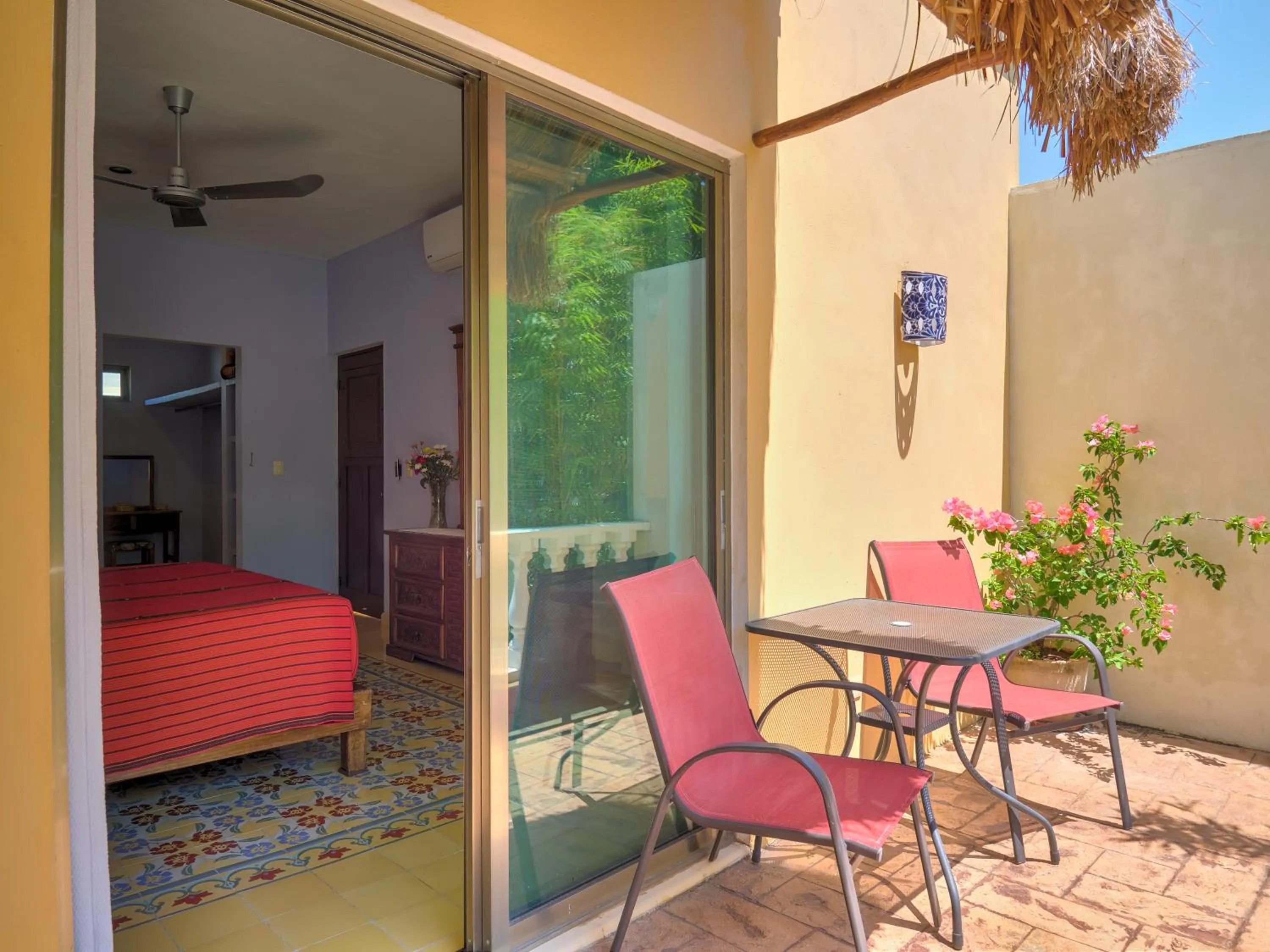 Balcony/Terrace in Casa Del Maya Bed & Breakfast