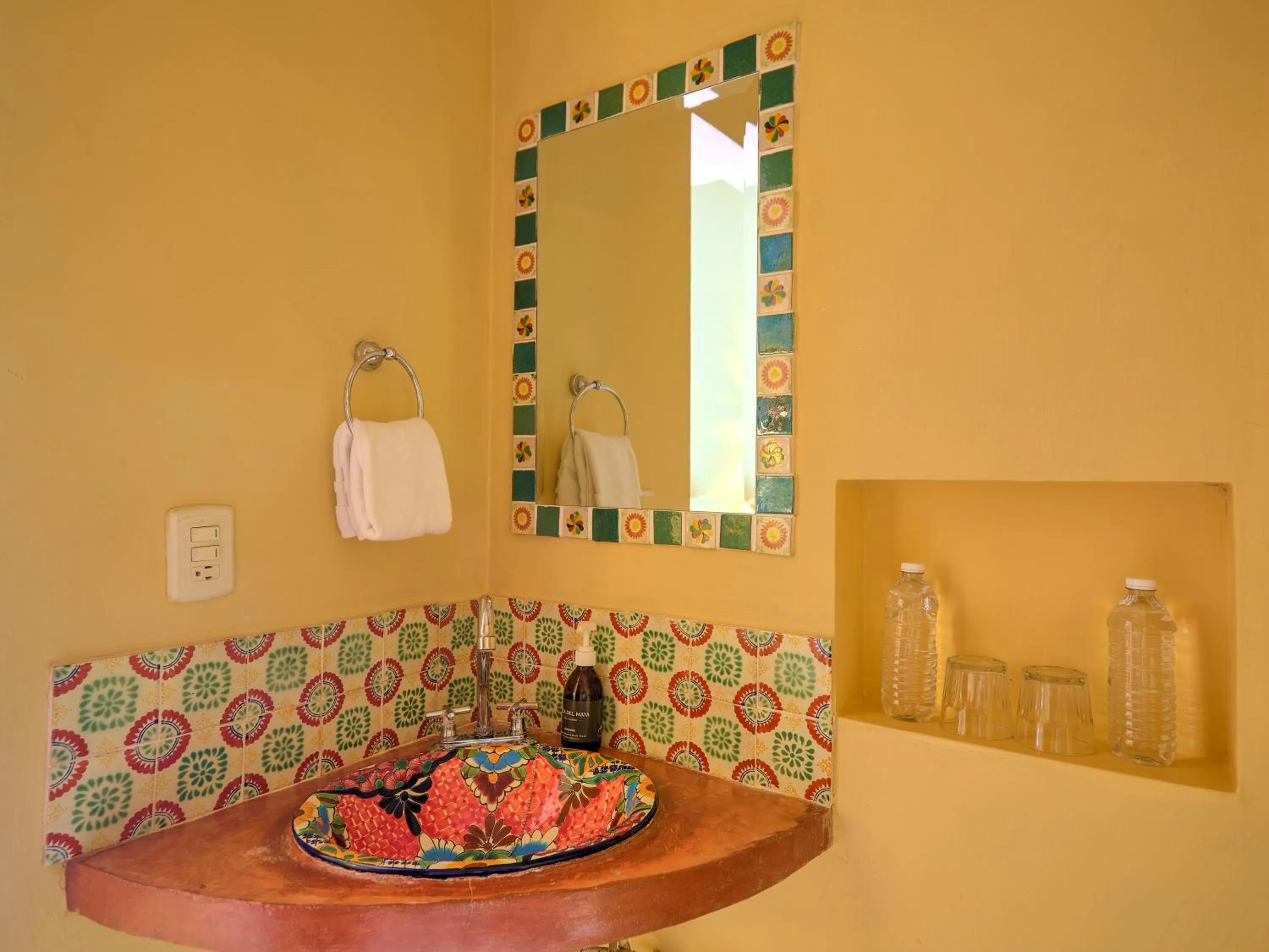 Bathroom in Casa Del Maya Bed & Breakfast