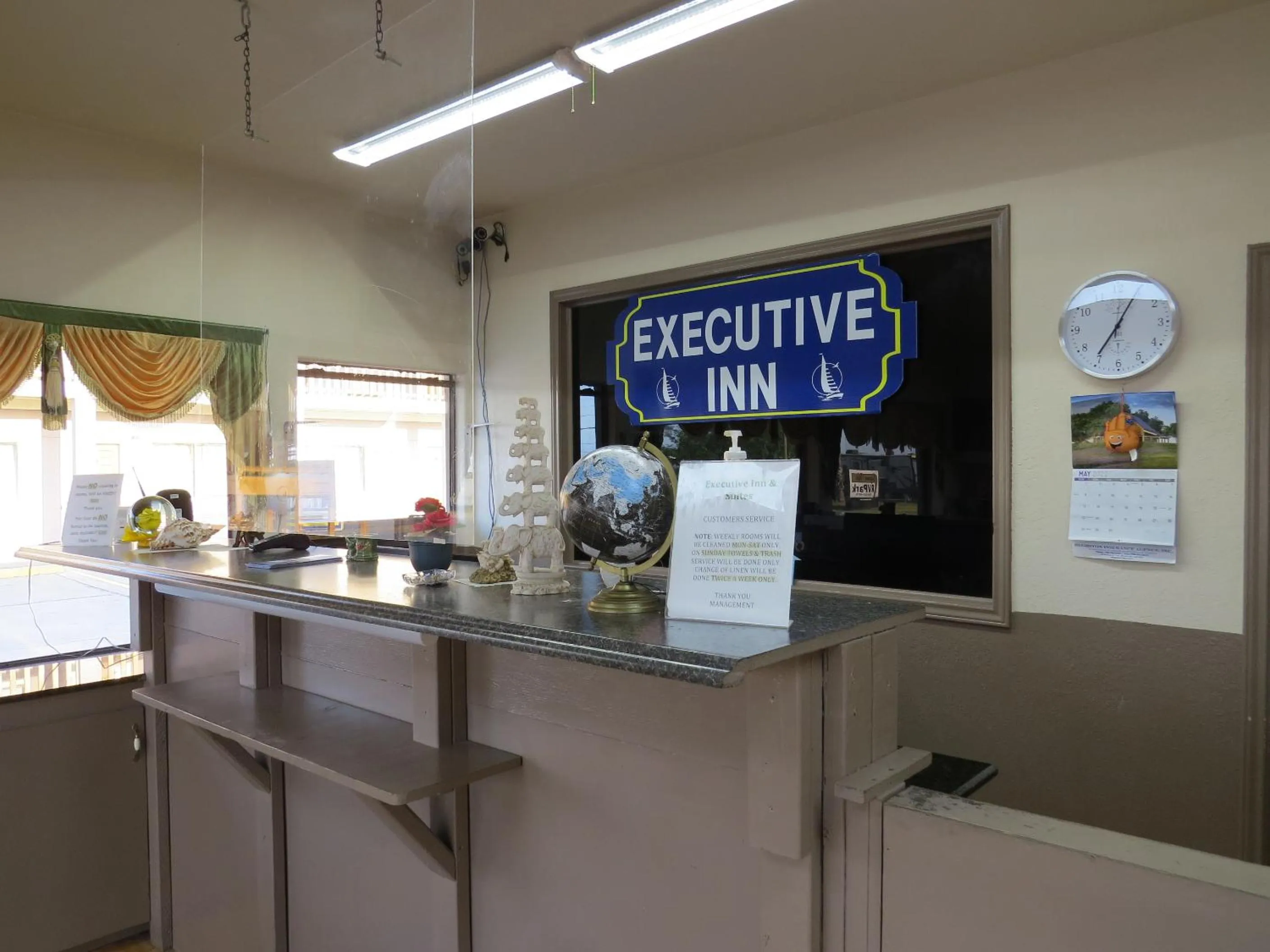 Lobby or reception in Executive Inn Laguna Vista