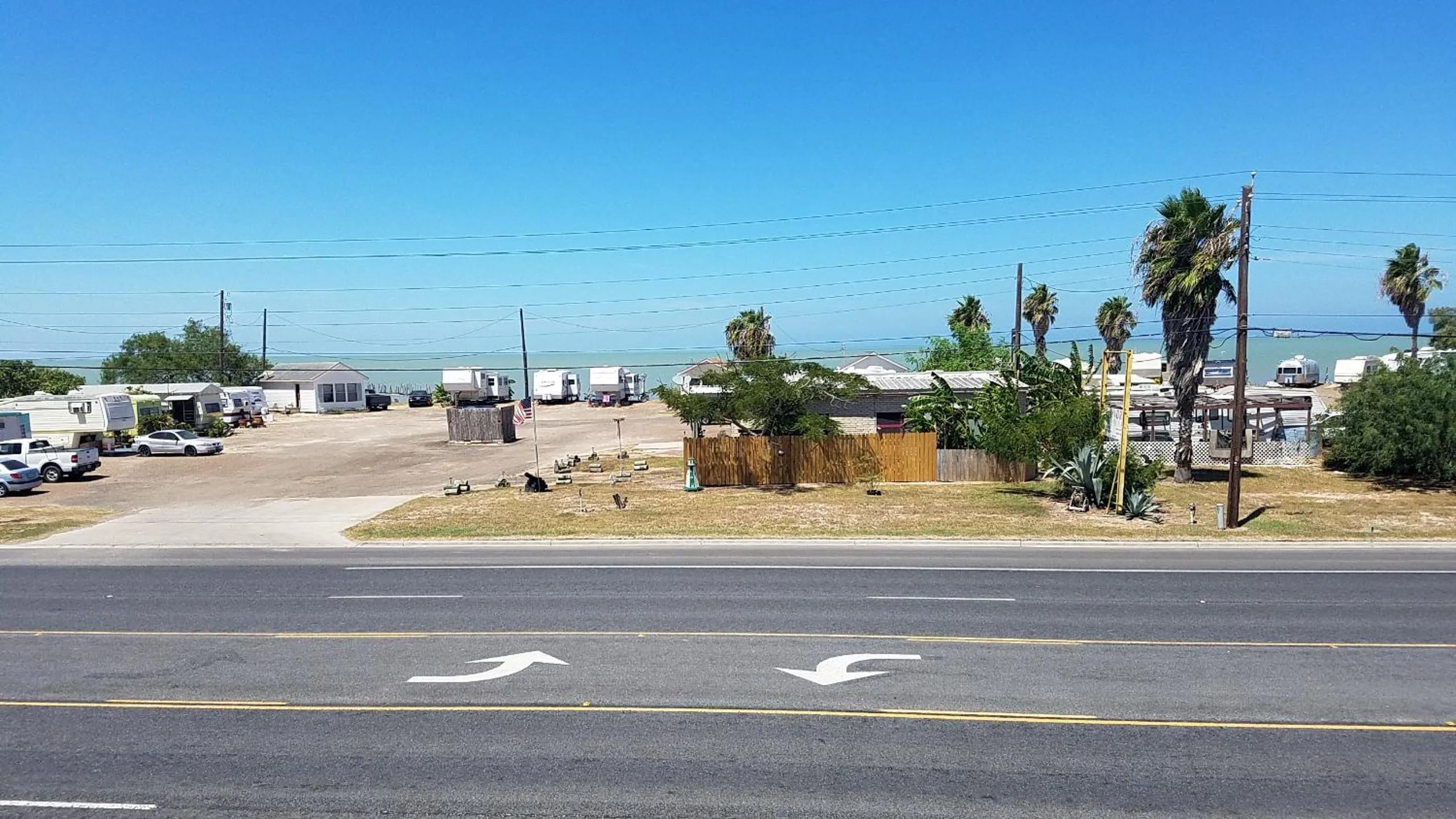 Neighbourhood in Executive Inn Laguna Vista