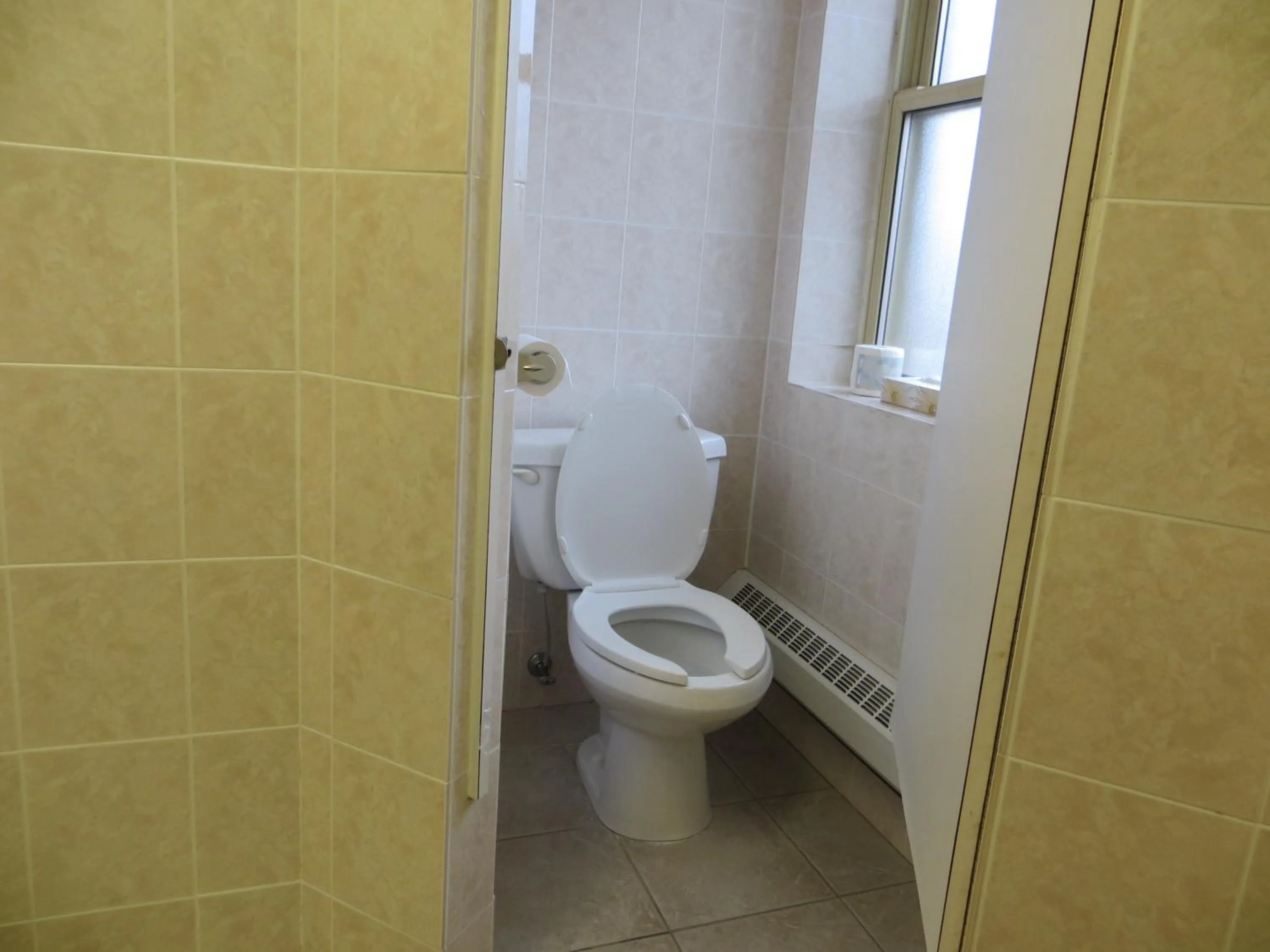 Bathroom in Athabasca Hotel