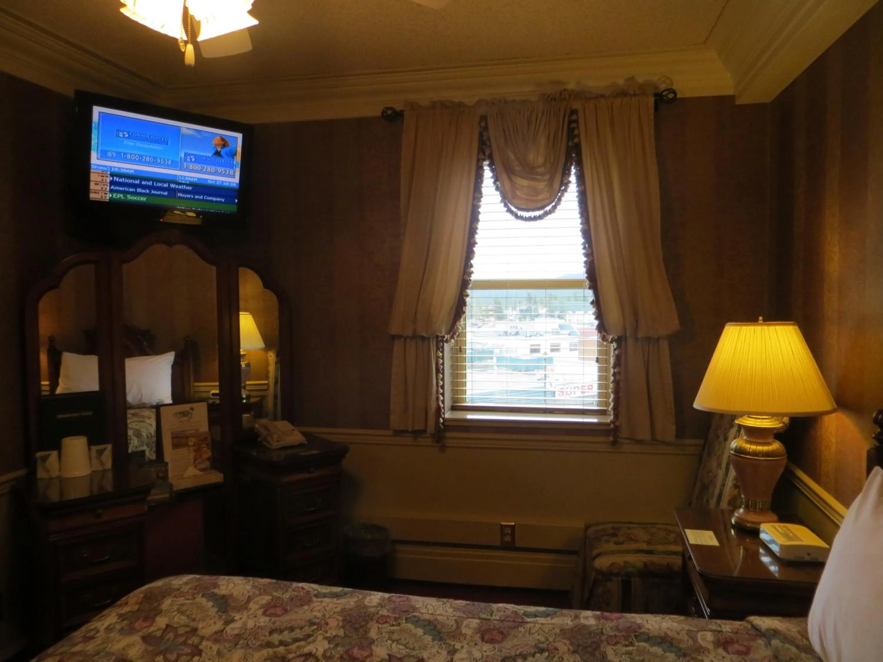 TV and multimedia in Athabasca Hotel