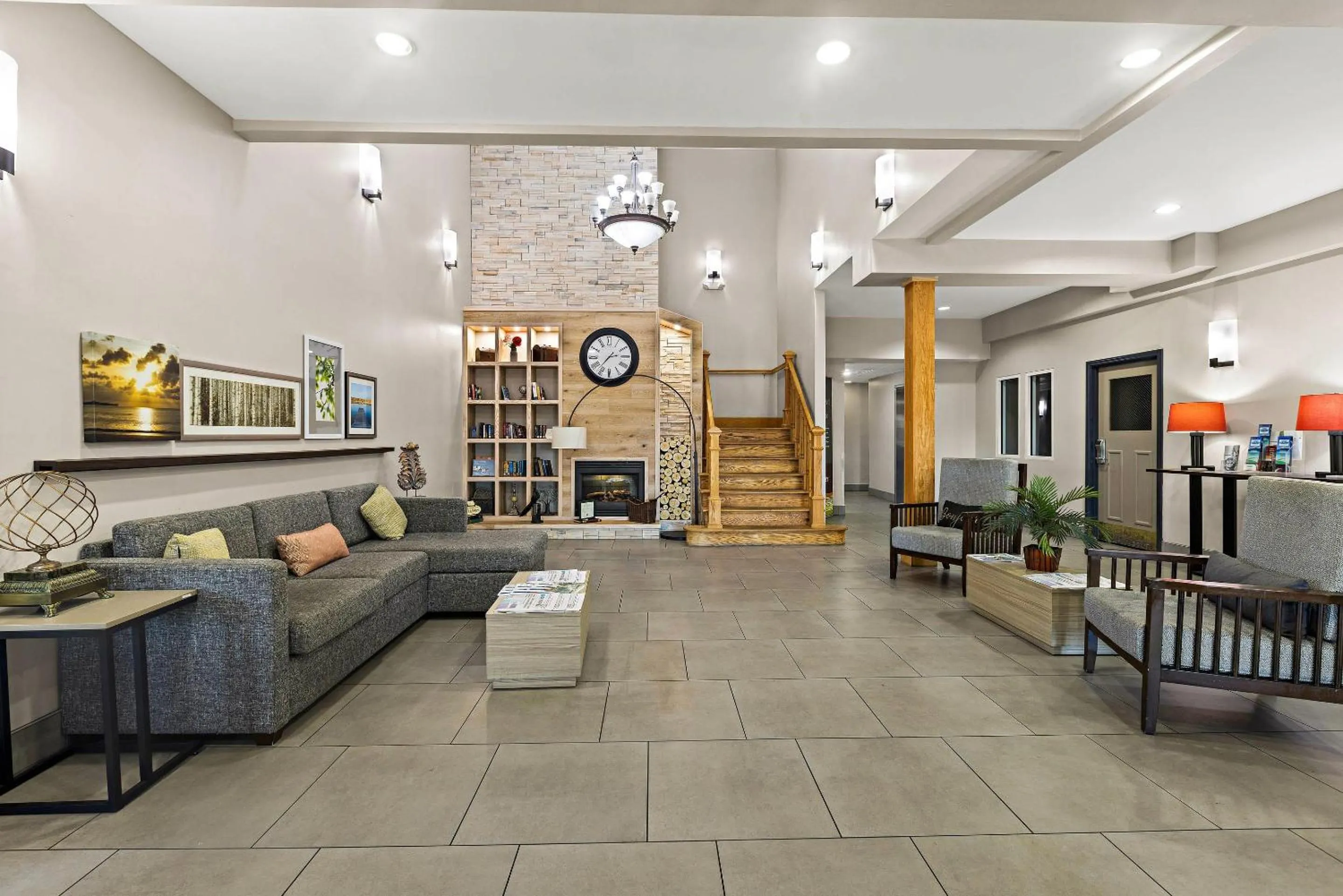 Lobby or reception in Country Inn & Suites by Radisson, Hinesville, GA