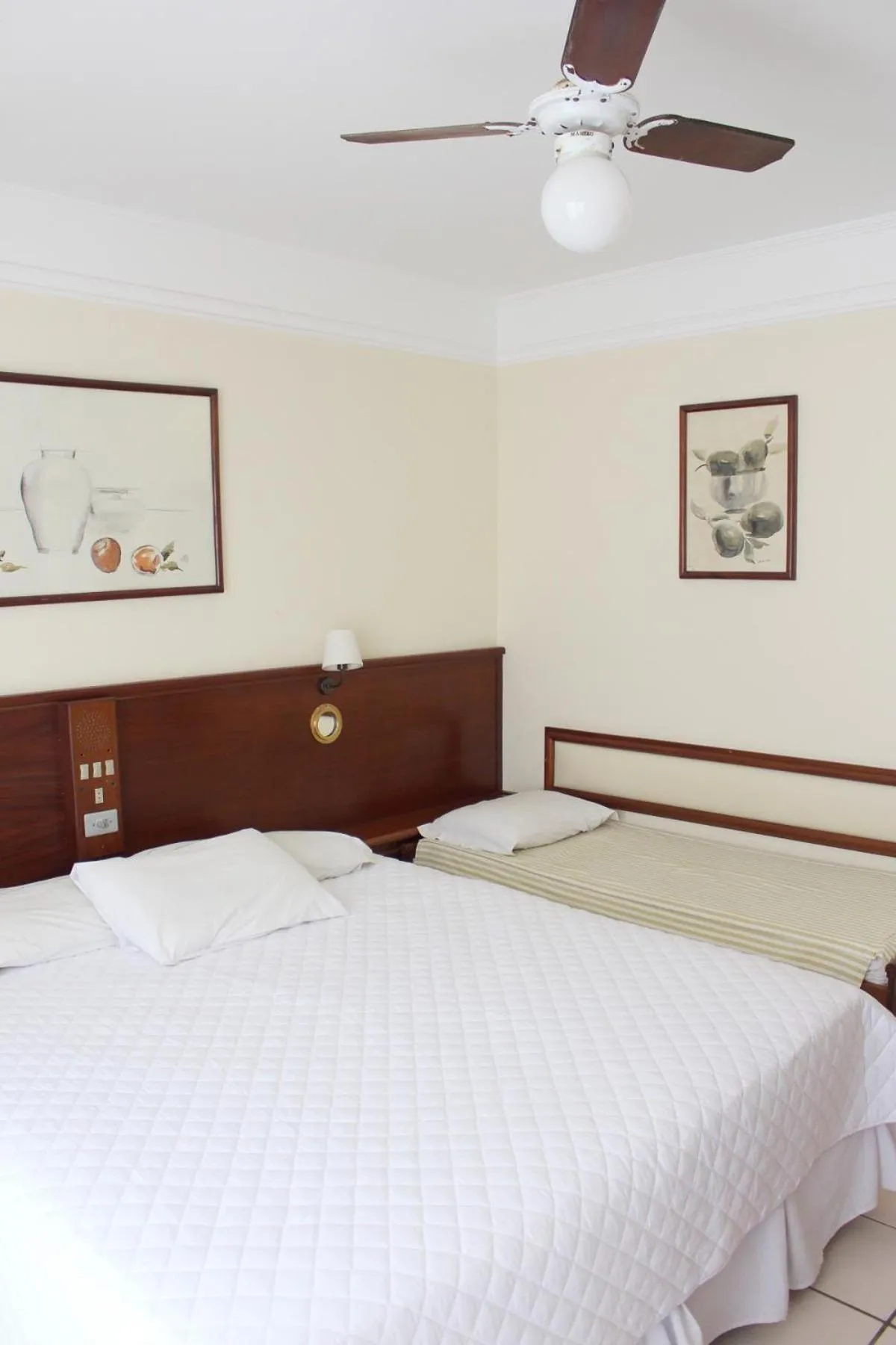 Bed in Hotel Araçá