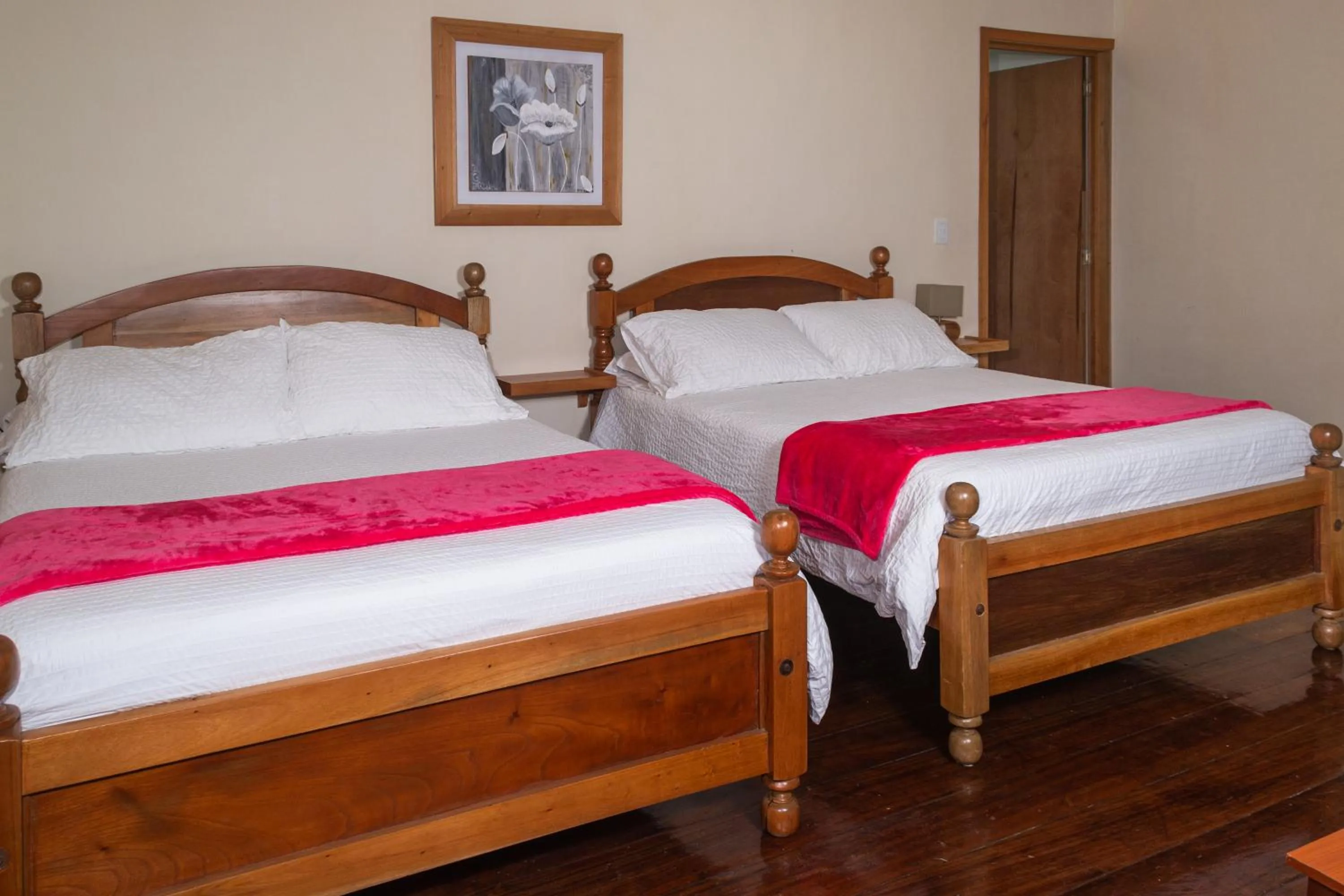 Bed in El Edén Country hotel y Club Residencial