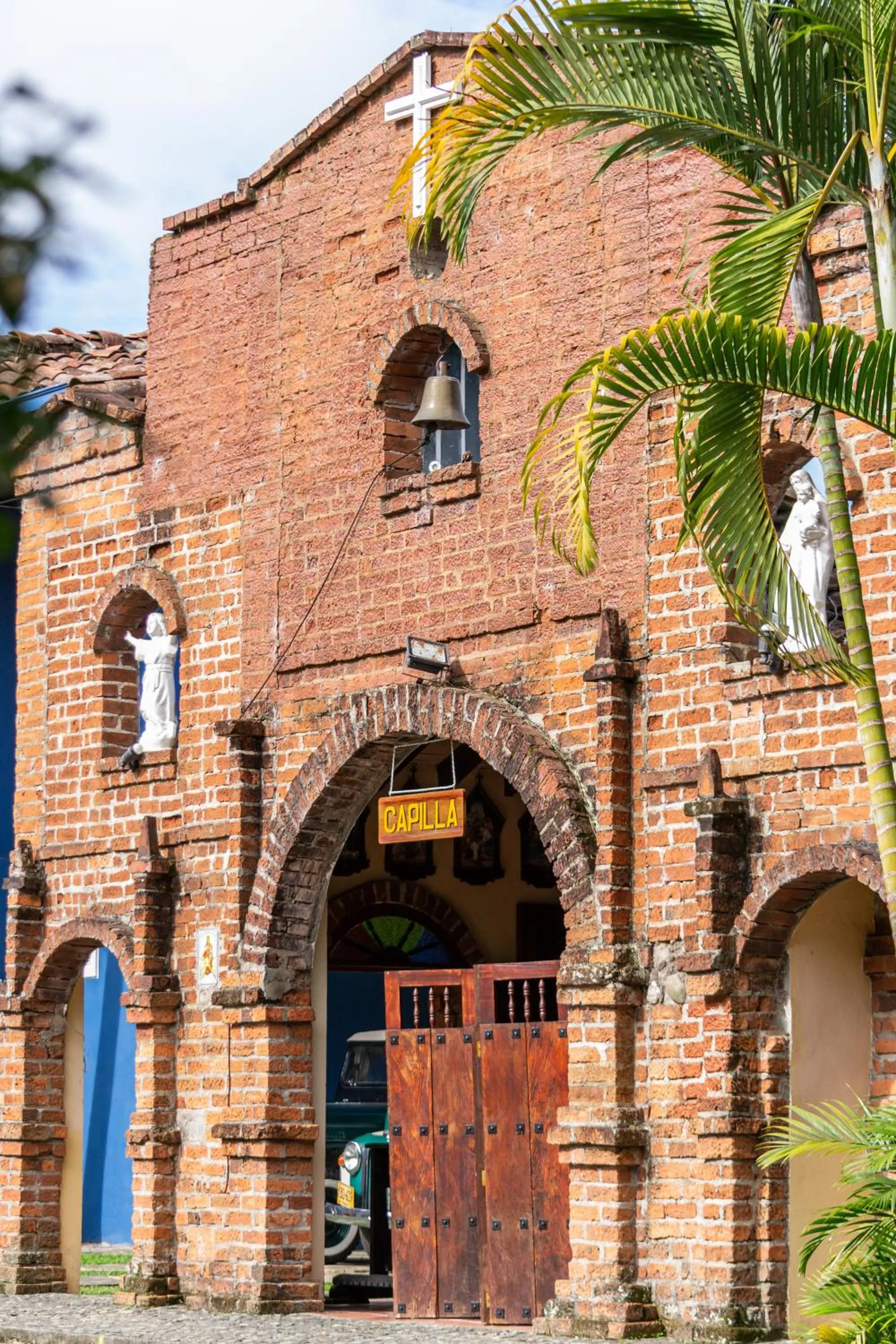 Garden in El Edén Country hotel y Club Residencial