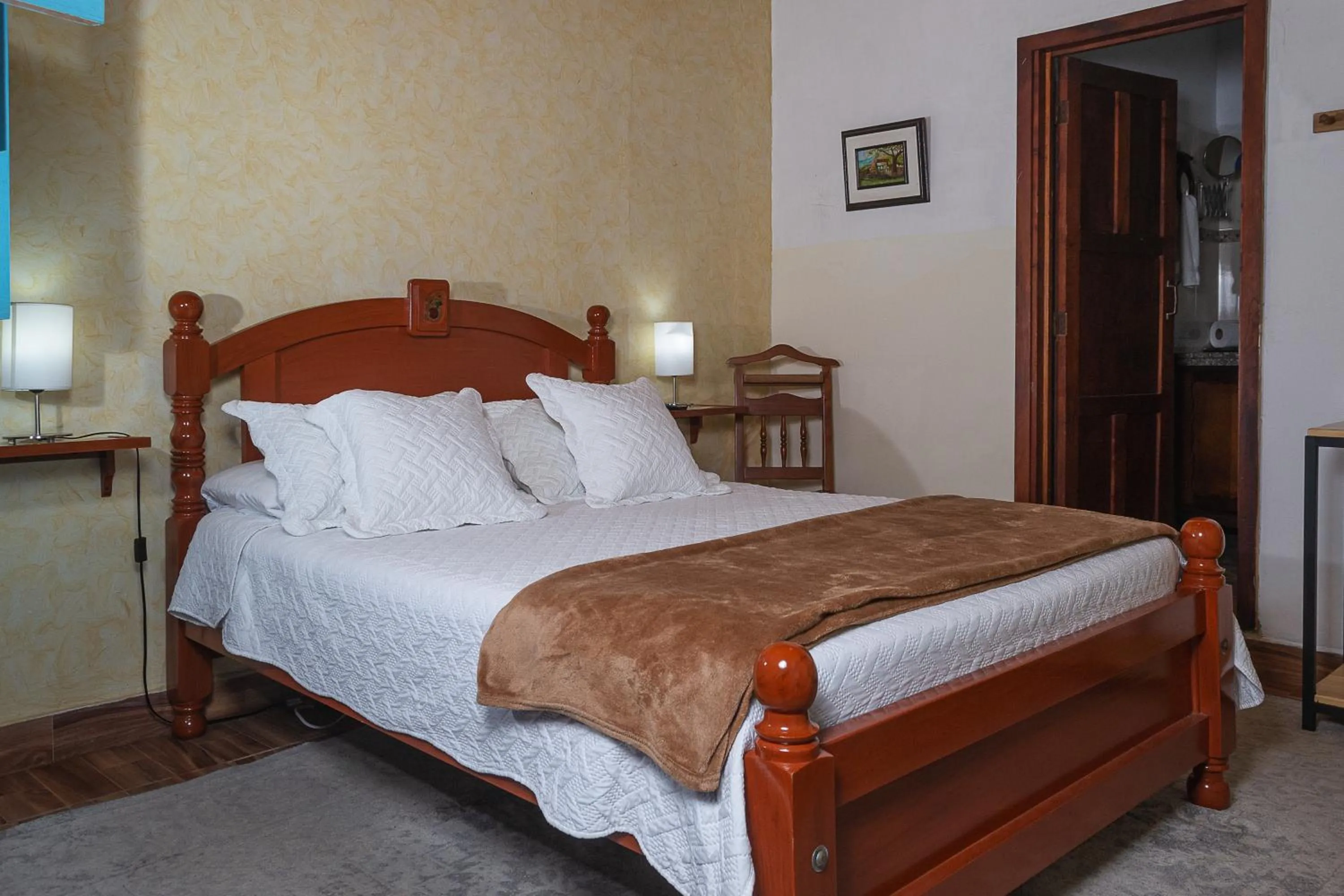 Bed in El Edén Country hotel y Club Residencial