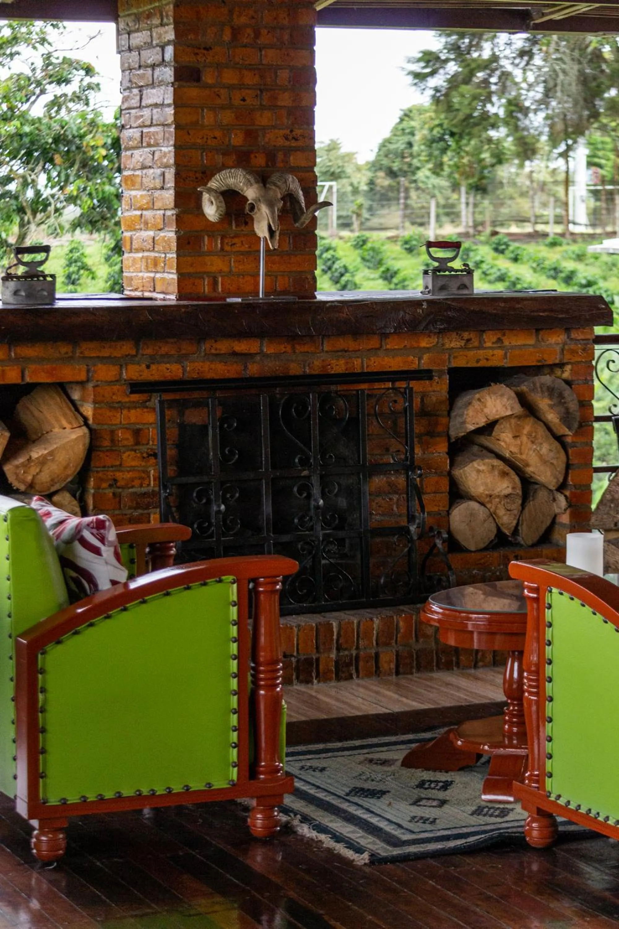 flat iron in El Edén Country hotel y Club Residencial