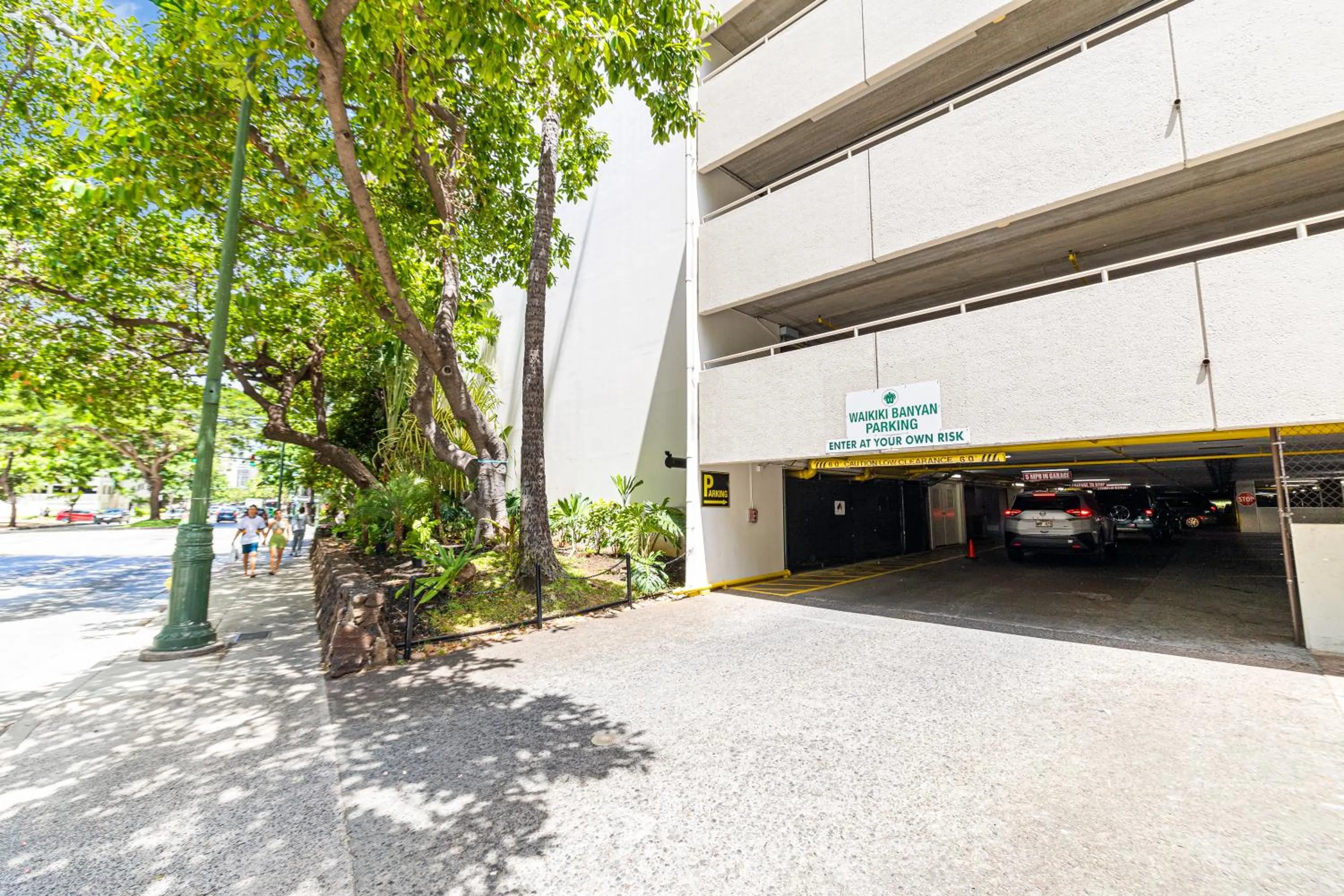 Parking in Diamond Head & Ocean View Gem Near Waikiki Beach, Parking's On Us