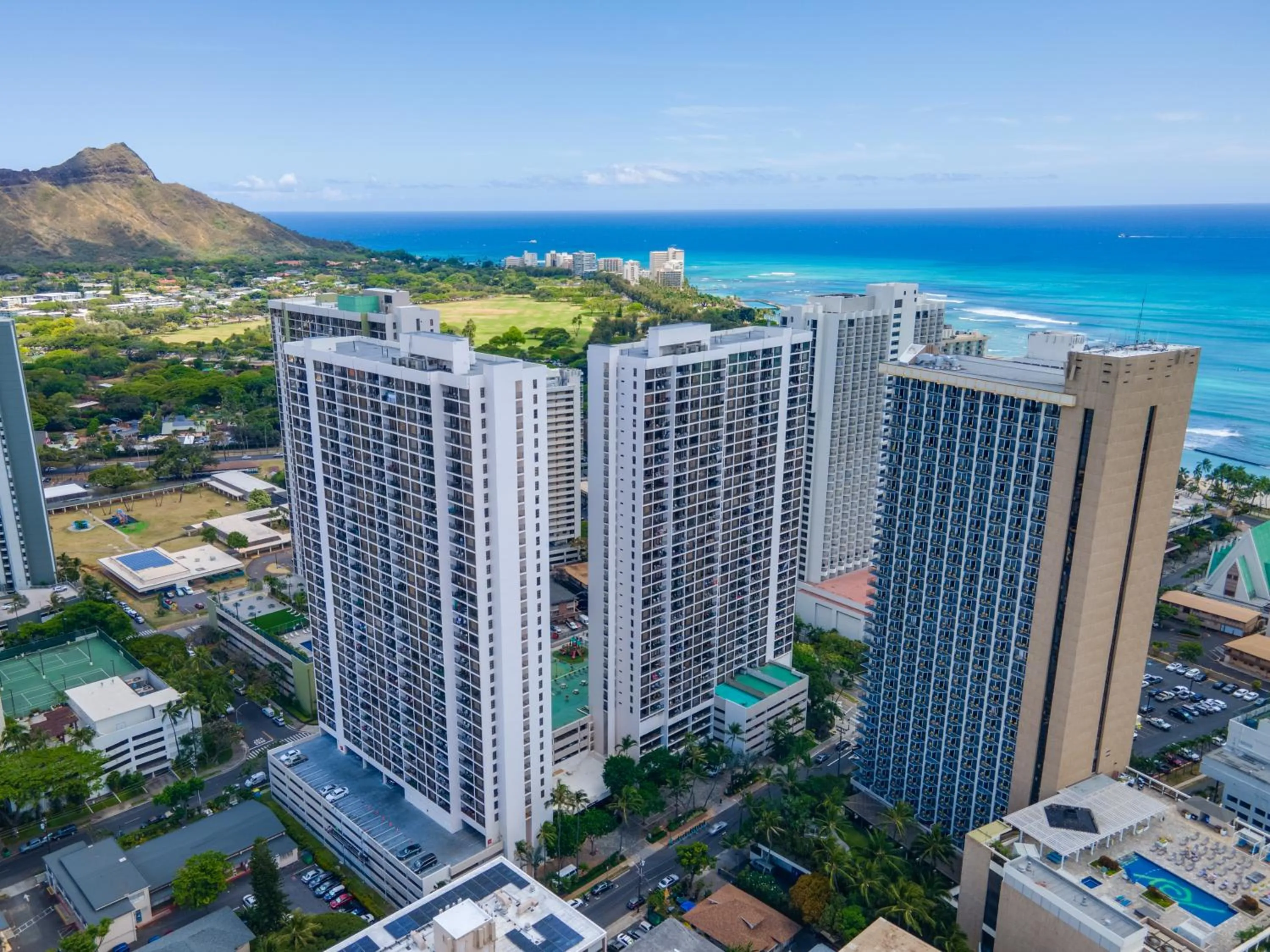 Property building in Diamond Head & Ocean View Gem Near Waikiki Beach, Parking's On Us