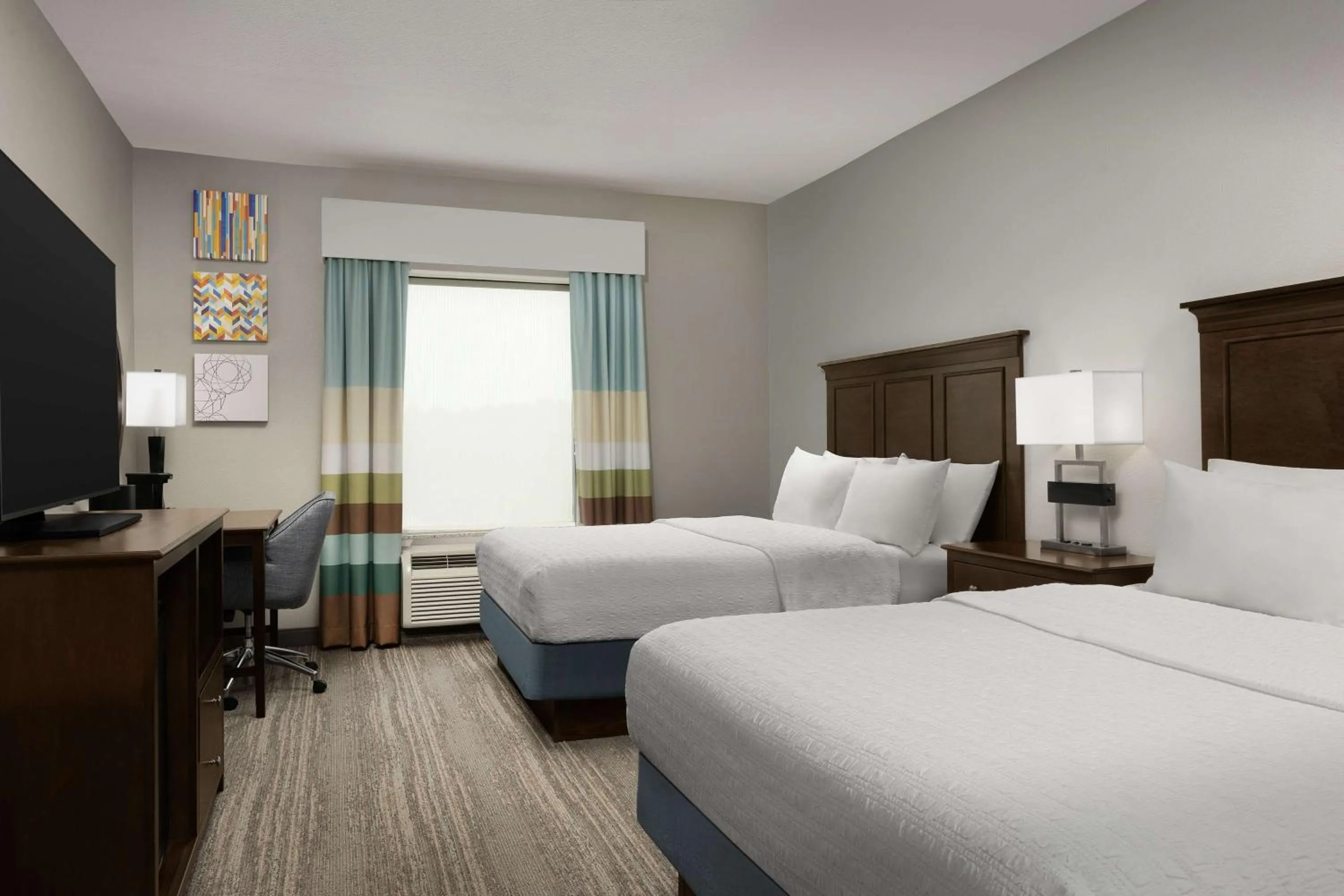 Bed in Hampton Inn & Suites Huntsville Research Park Area