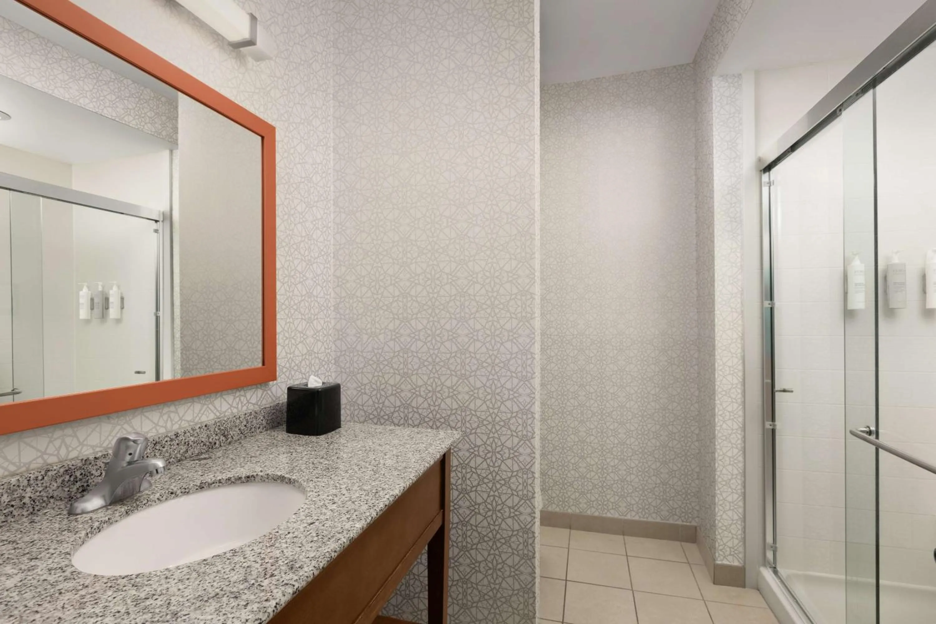 Bathroom in Hampton Inn & Suites Huntsville Research Park Area
