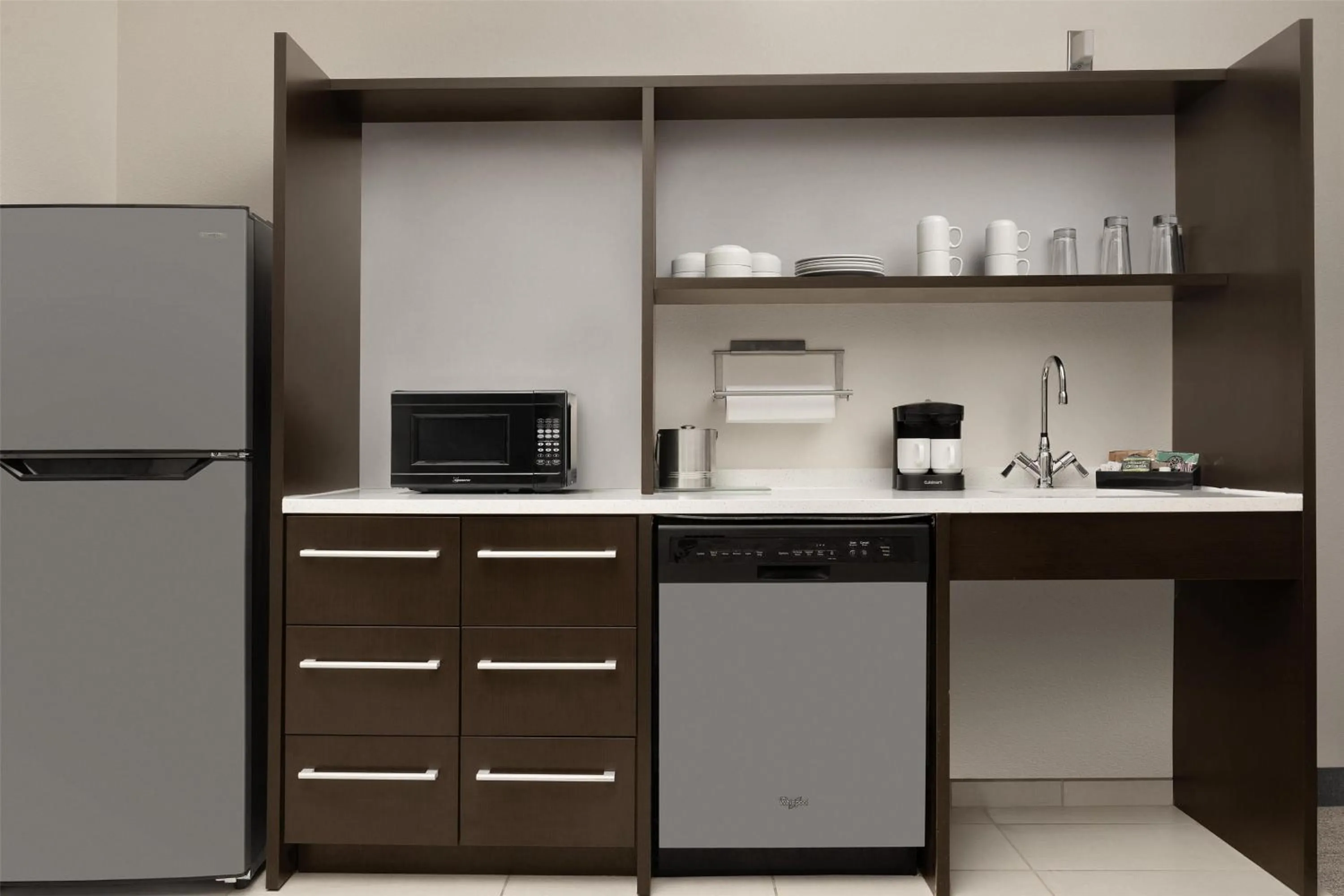 Kitchen or kitchenette in Home2 Suites by Hilton Huntsville Research Park Area, AL