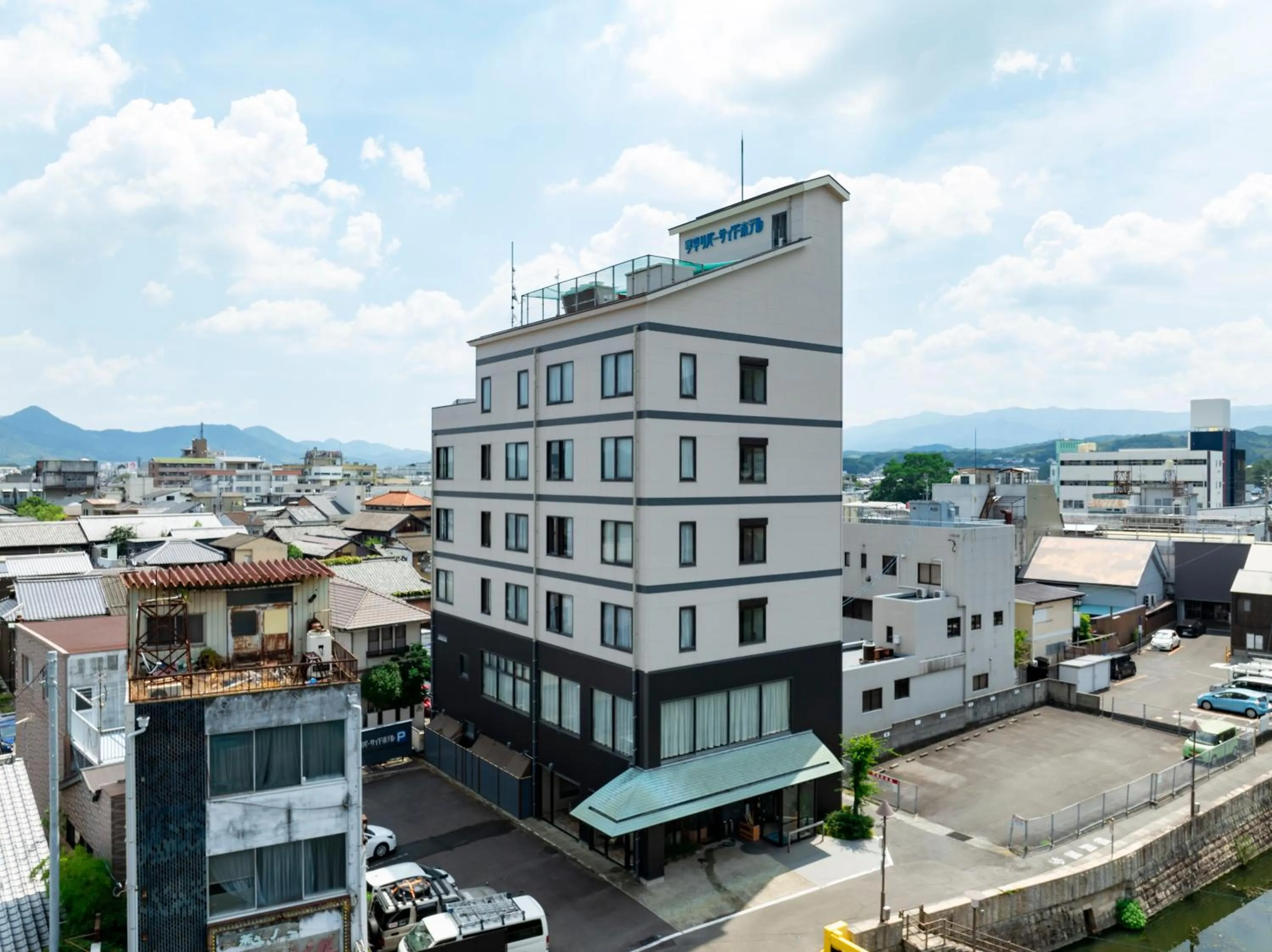 Kotohira Riverside Hotel