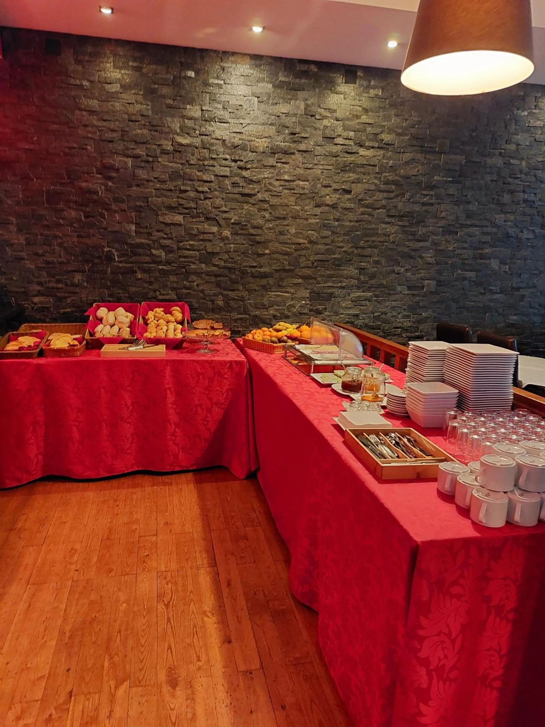 Buffet breakfast in Petrus Hotel