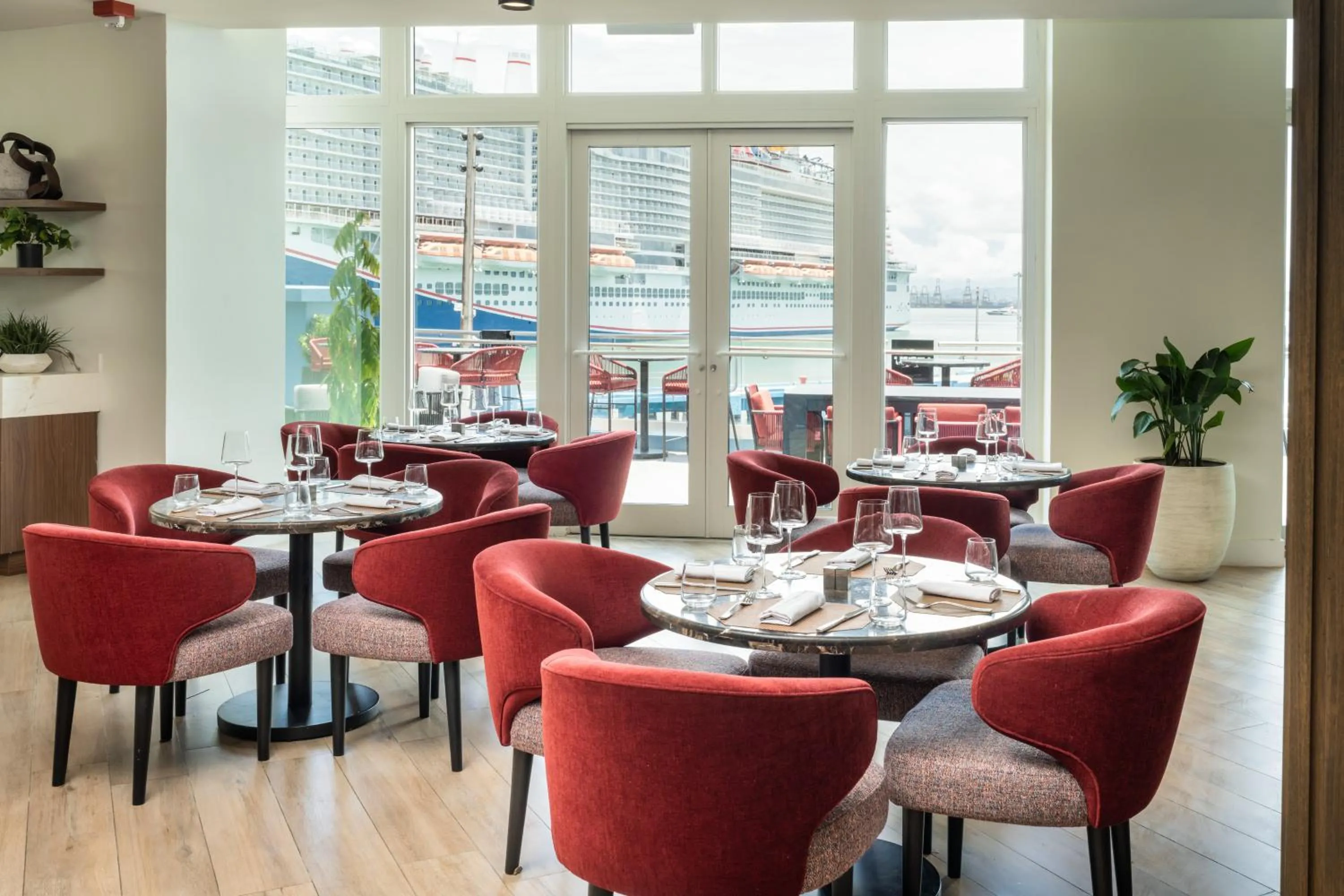 Restaurant/places to eat in Hotel Rumbao, a Tribute Portfolio Hotel