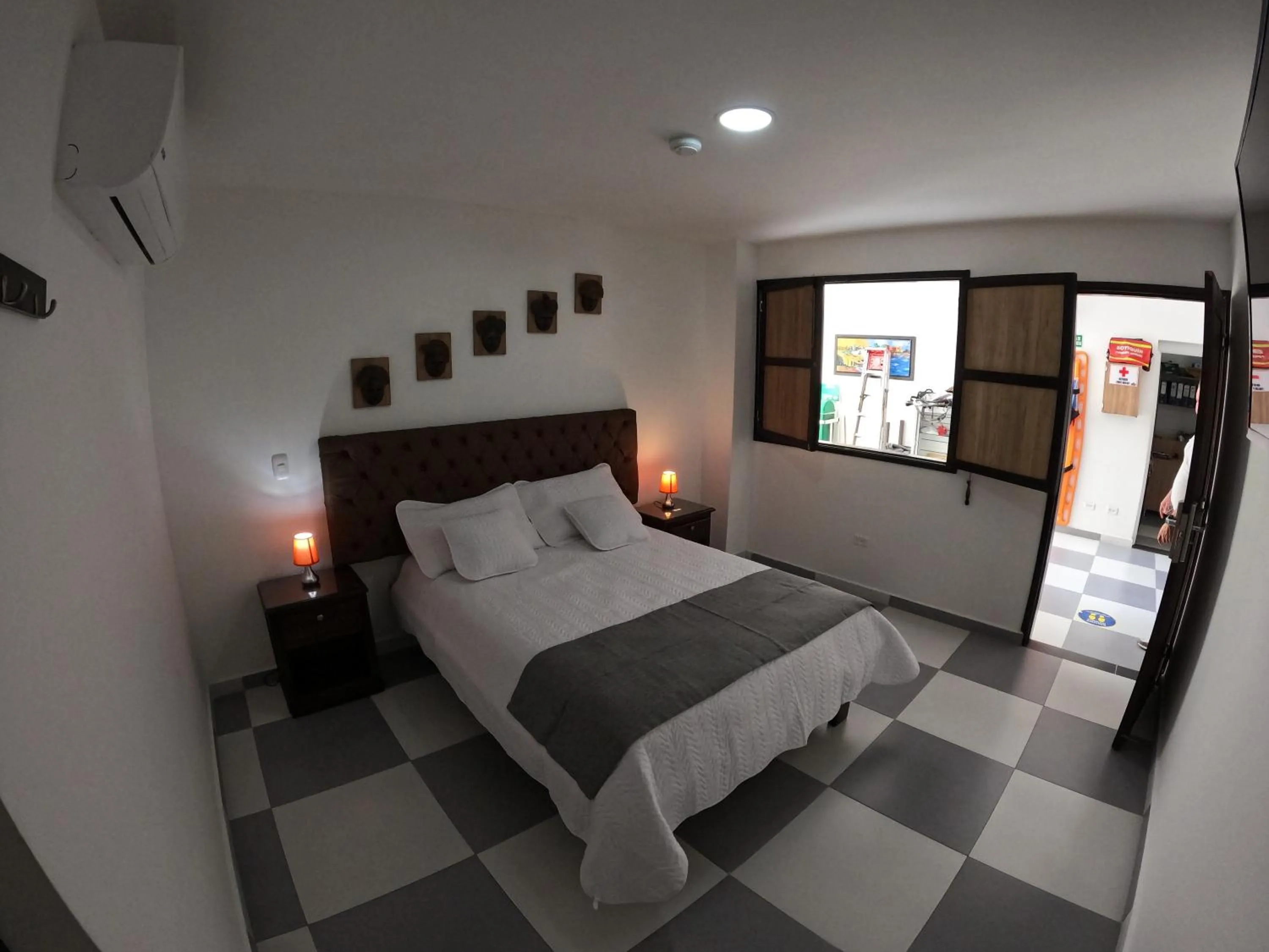 Bed in Hotel El Olimpo